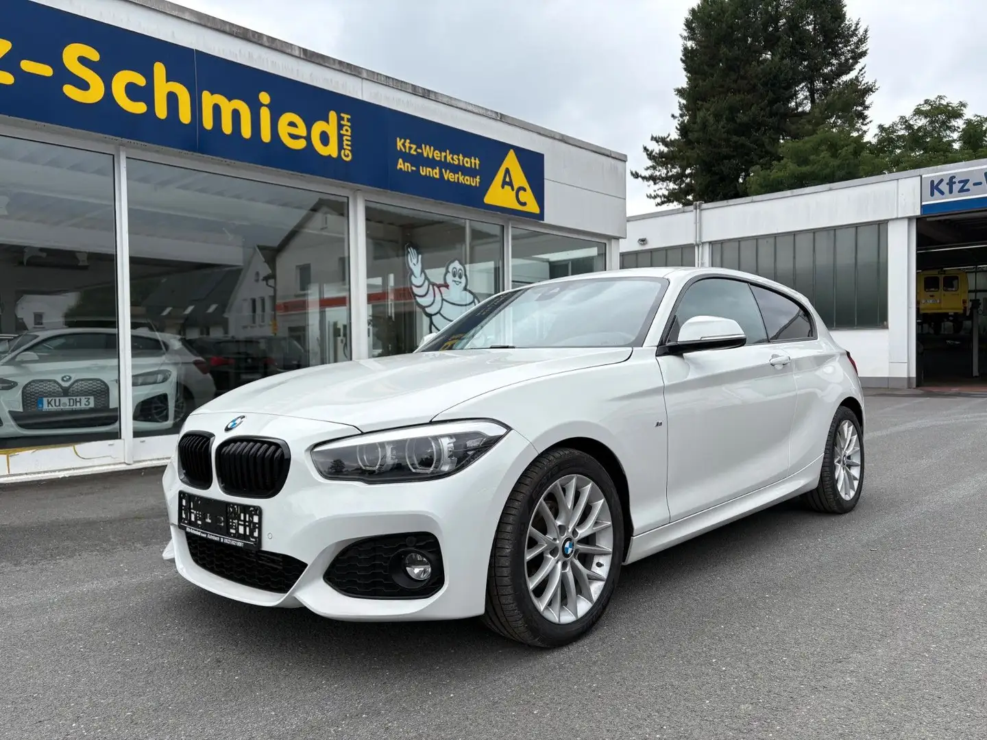 BMW 118 d Edition M Sport Shadow*Klima*Navi*SHZ*EU6* Weiß - 1