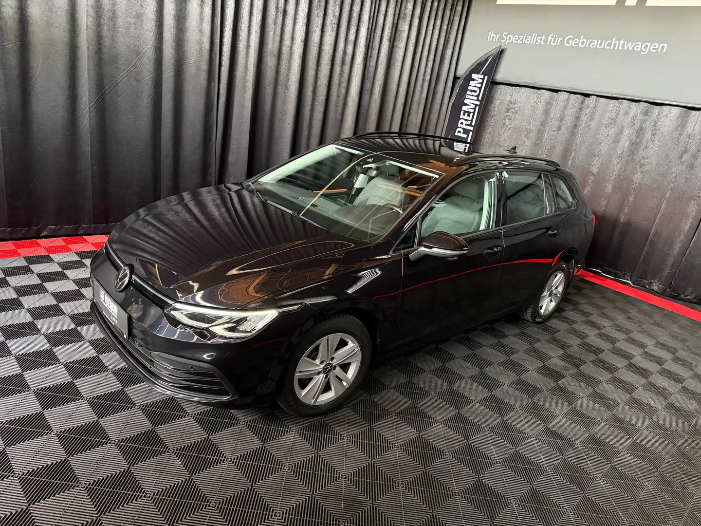 Volkswagen Golf Variant Life *LED*VIRTUAL-COCKPIT*ACC* Schwarz - 1