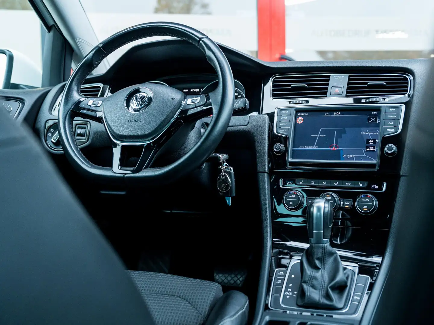 Volkswagen Golf 1.4 TSI ACT Highline R-Line | Stoelverwarming | Ca Blanc - 2