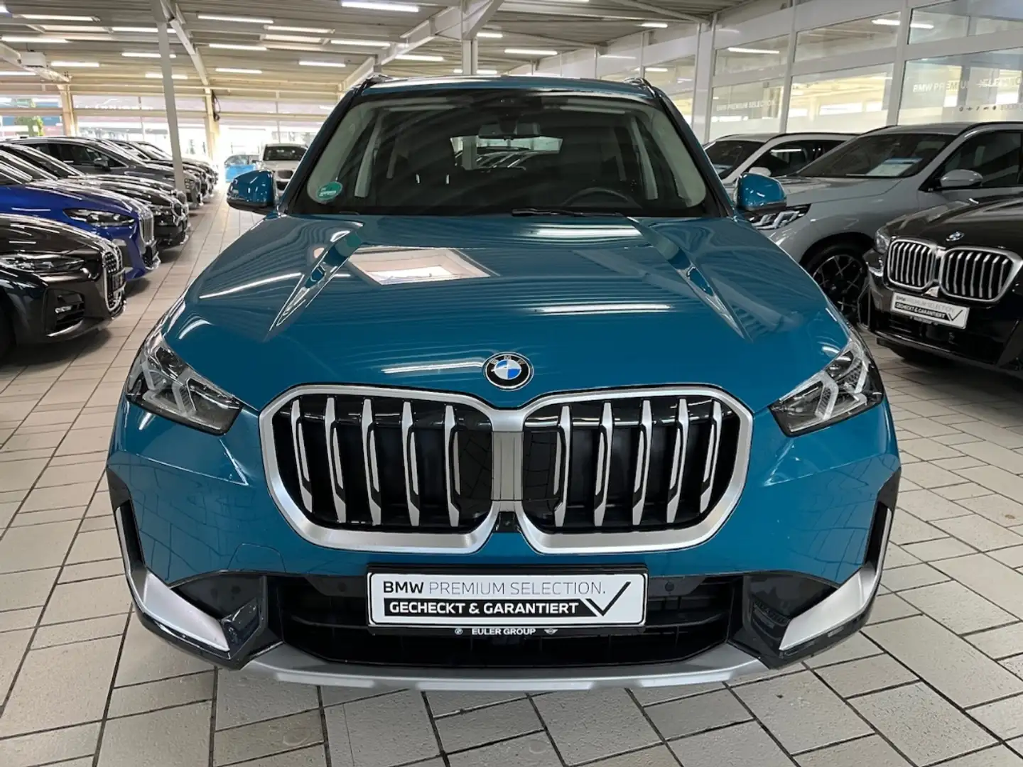 BMW X1 sDrive18i xLine AHK Aktivsitz el.Sportsitze H/K Pr Blau - 2