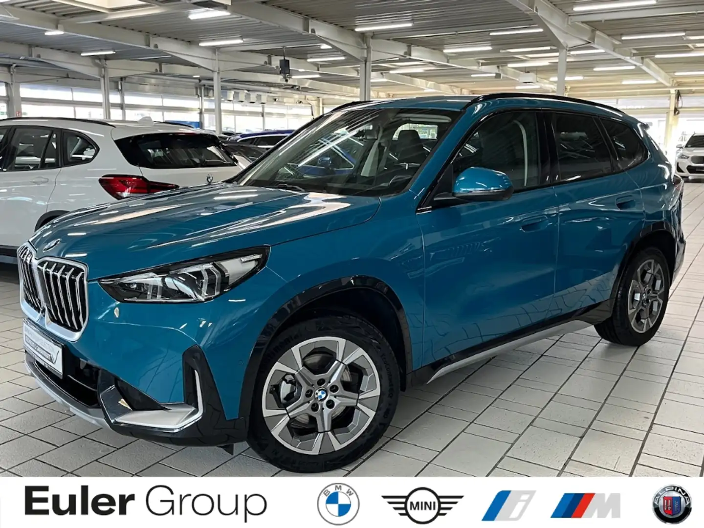 BMW X1 sDrive18i xLine AHK Aktivsitz el.Sportsitze H/K Pr Blau - 1