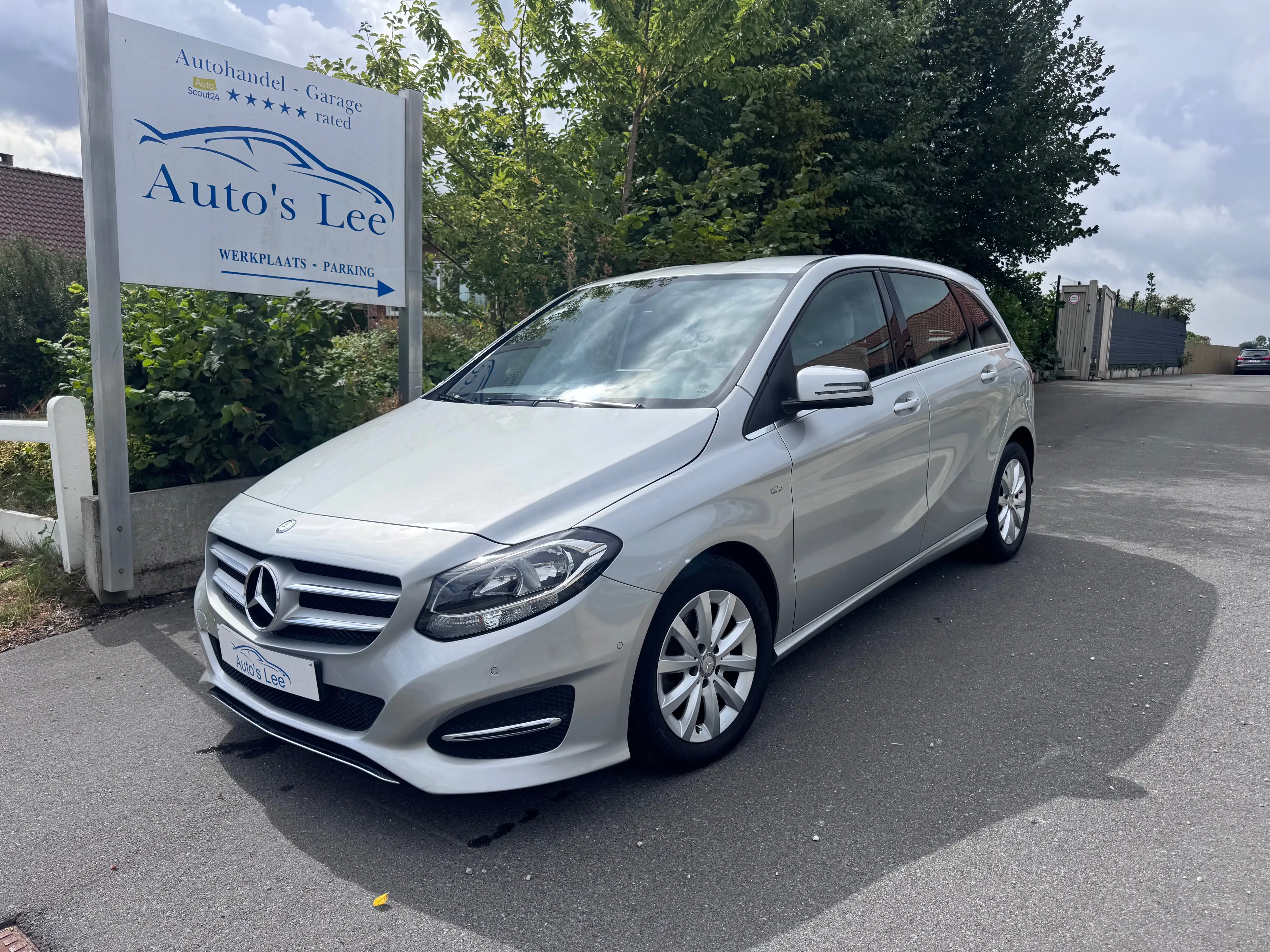 Mercedes-Benz B 180 Automaat/cruisecontrol/stoelverwarming/sportstoelen/nieuwstaat/MB historie/…