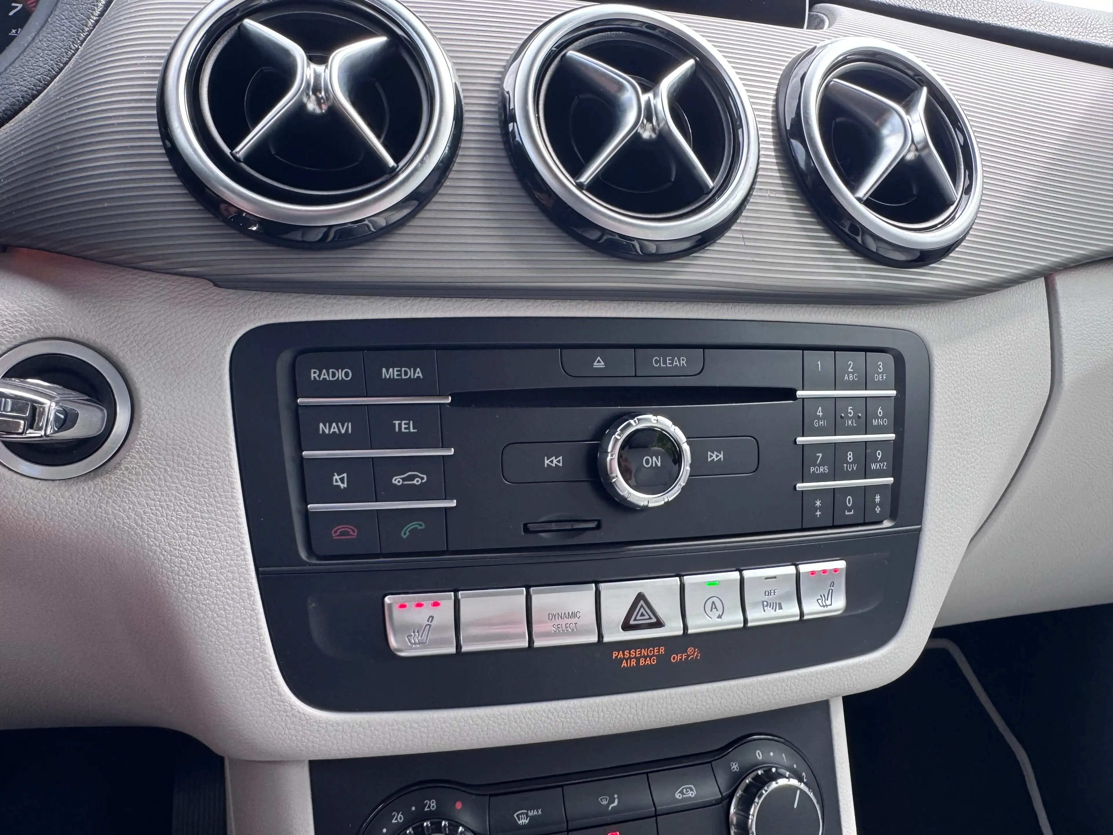Mercedes-Benz B 180 Automaat/cruisecontrol/stoelverwarming/sportstoelen/nieuwstaat/MB historie/… — photo 11