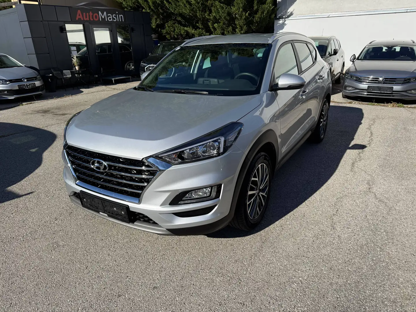Hyundai TUCSON Tucson 1,6 CRDI 4WD Level 3 Plus DCT Aut. //ERSTBESITZ// Grau - 1