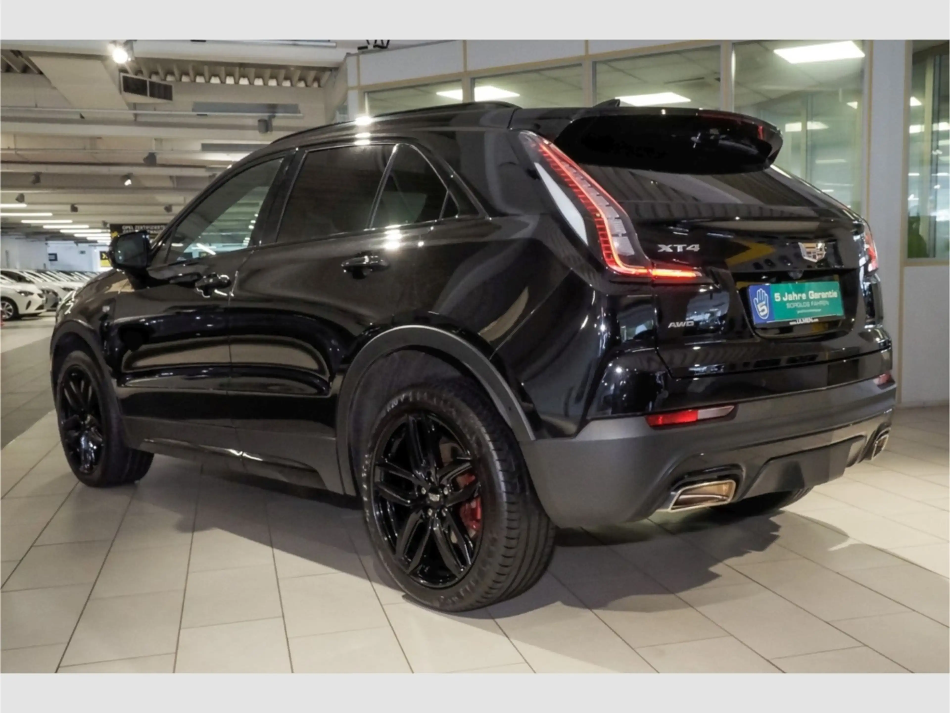 Cadillac XT4 350T Sport Voll-Leder Voll-LED Panorama AHK Navi K — photo 7