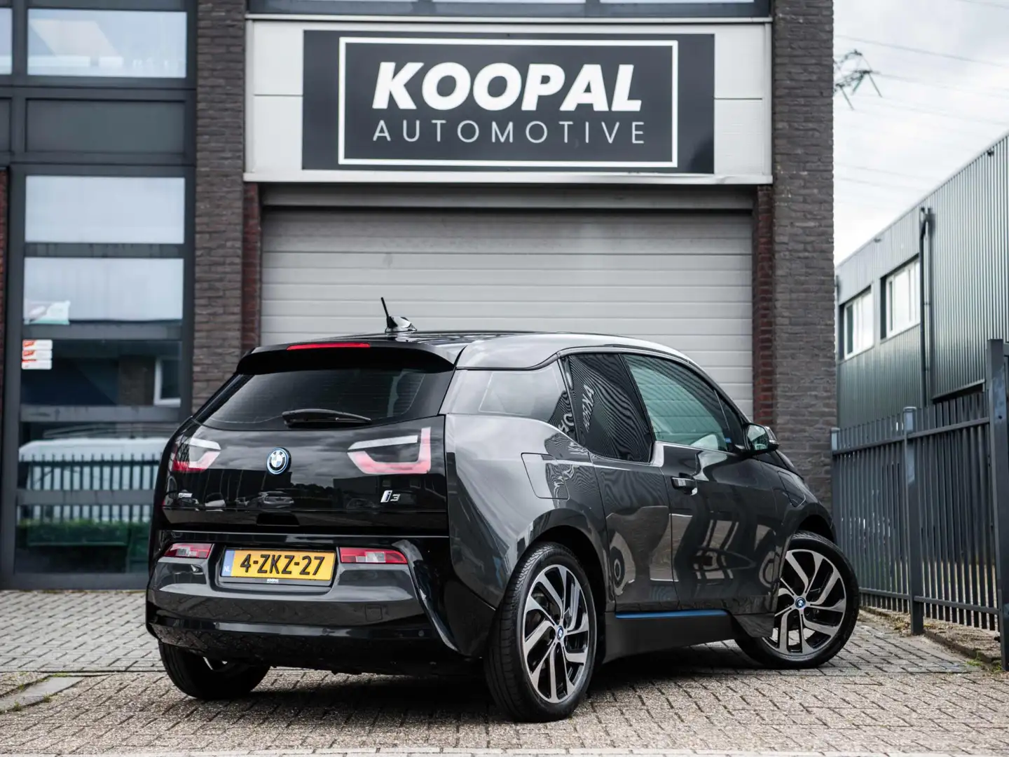 BMW i3 Range Extender Comfort Advance 33 KW | NAP | 19'' Grijs - 2