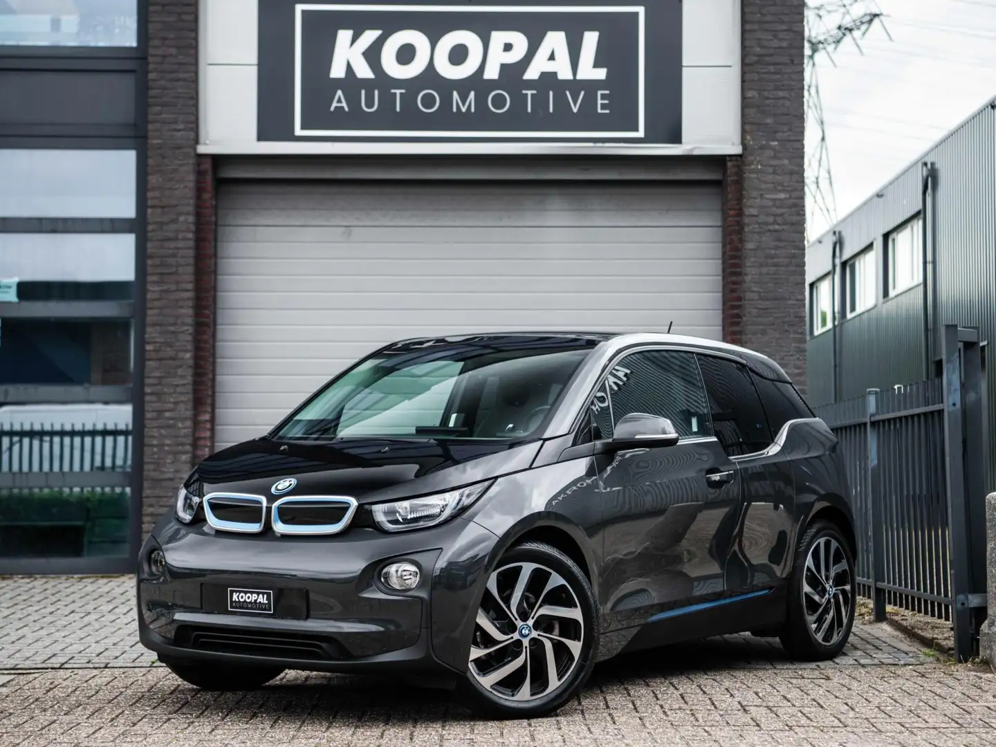 BMW i3 Range Extender Comfort Advance 33 KW | NAP | 19'' Grijs - 1