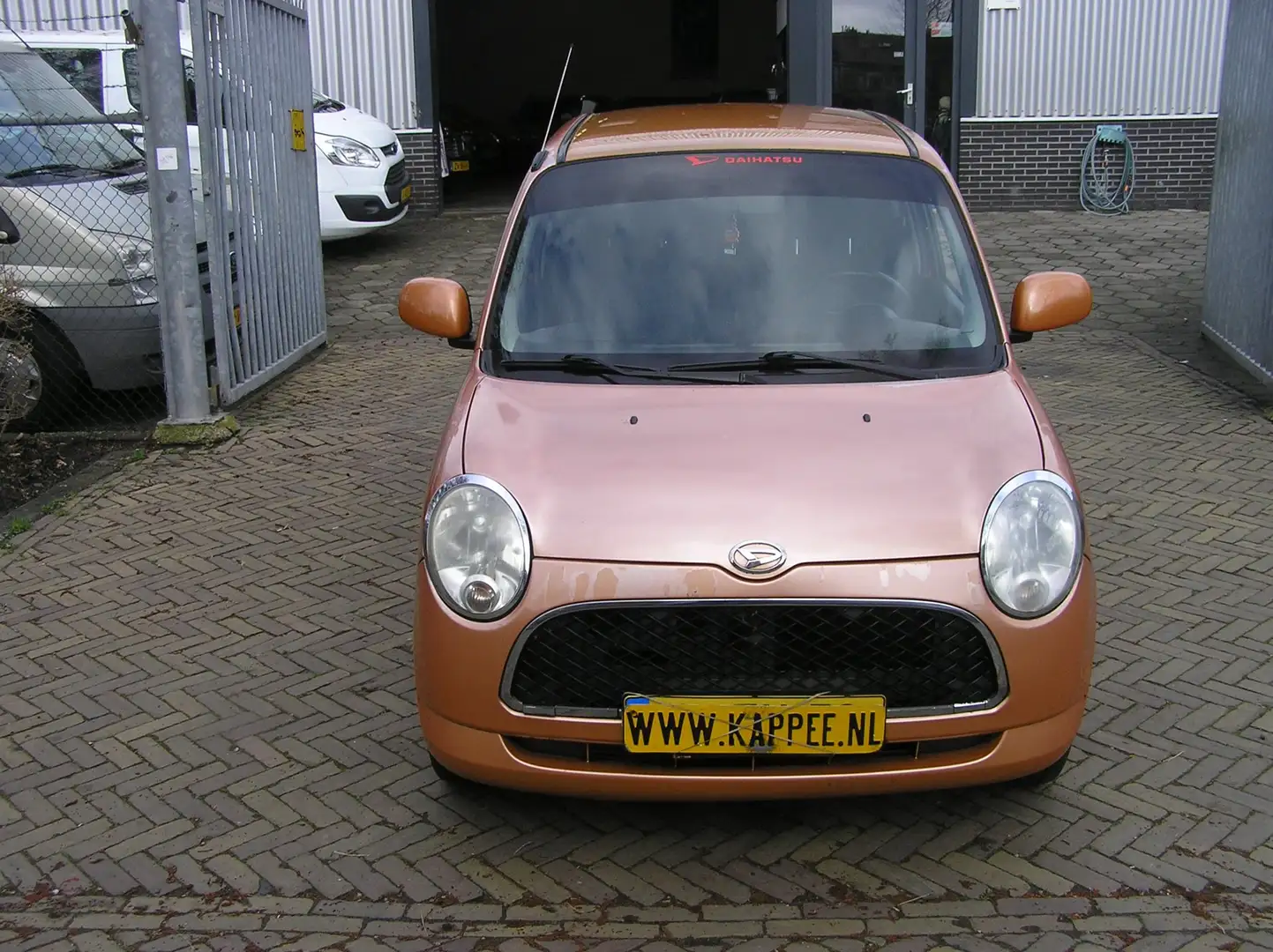 Daihatsu Trevis 1.0 175 d km nap stuurbekr nieuwe apk Braun - 2