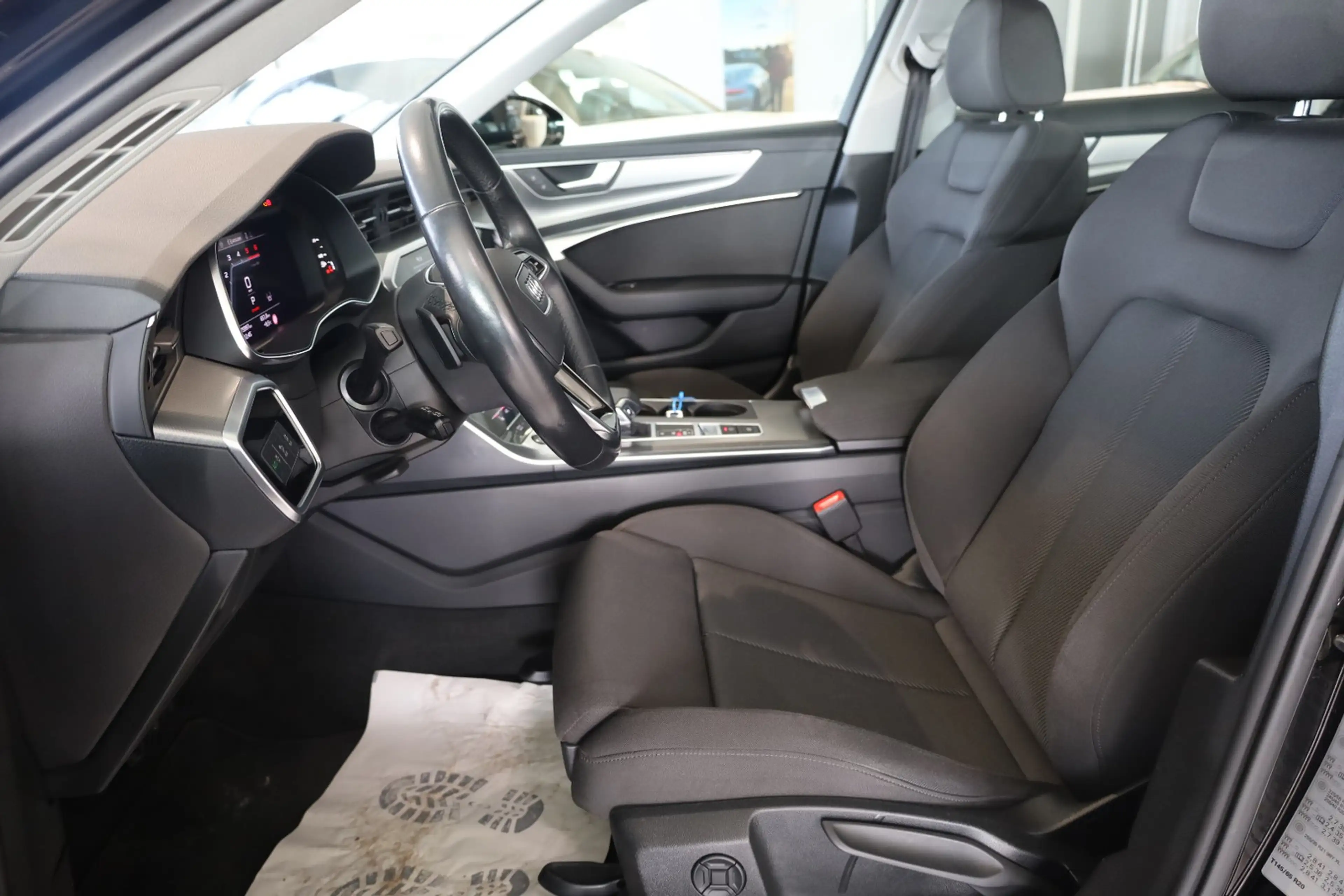 Audi A6 Avant 40 TDI quattro Standheizung — photo 14