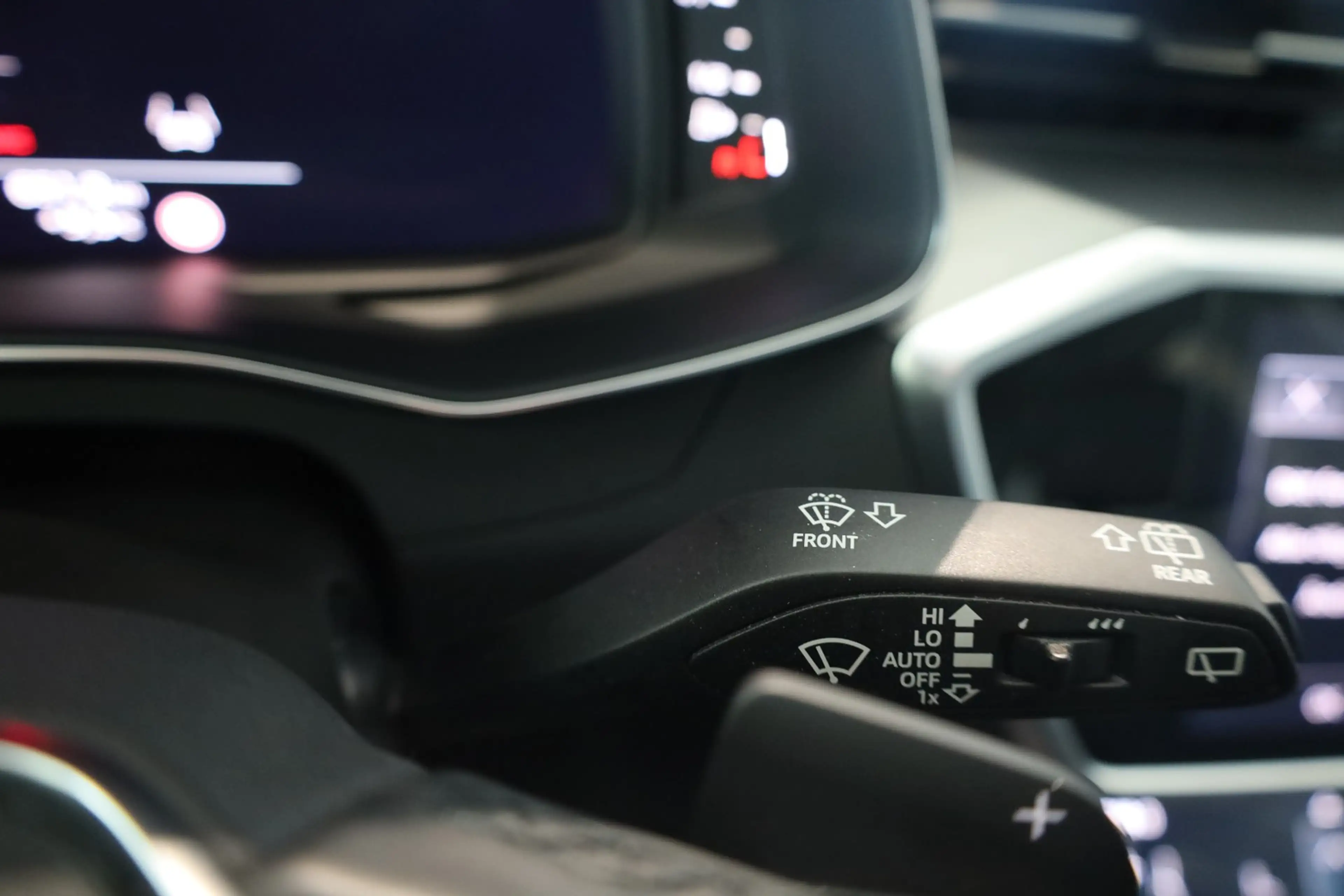 Audi A6 Avant 40 TDI quattro Standheizung — photo 25