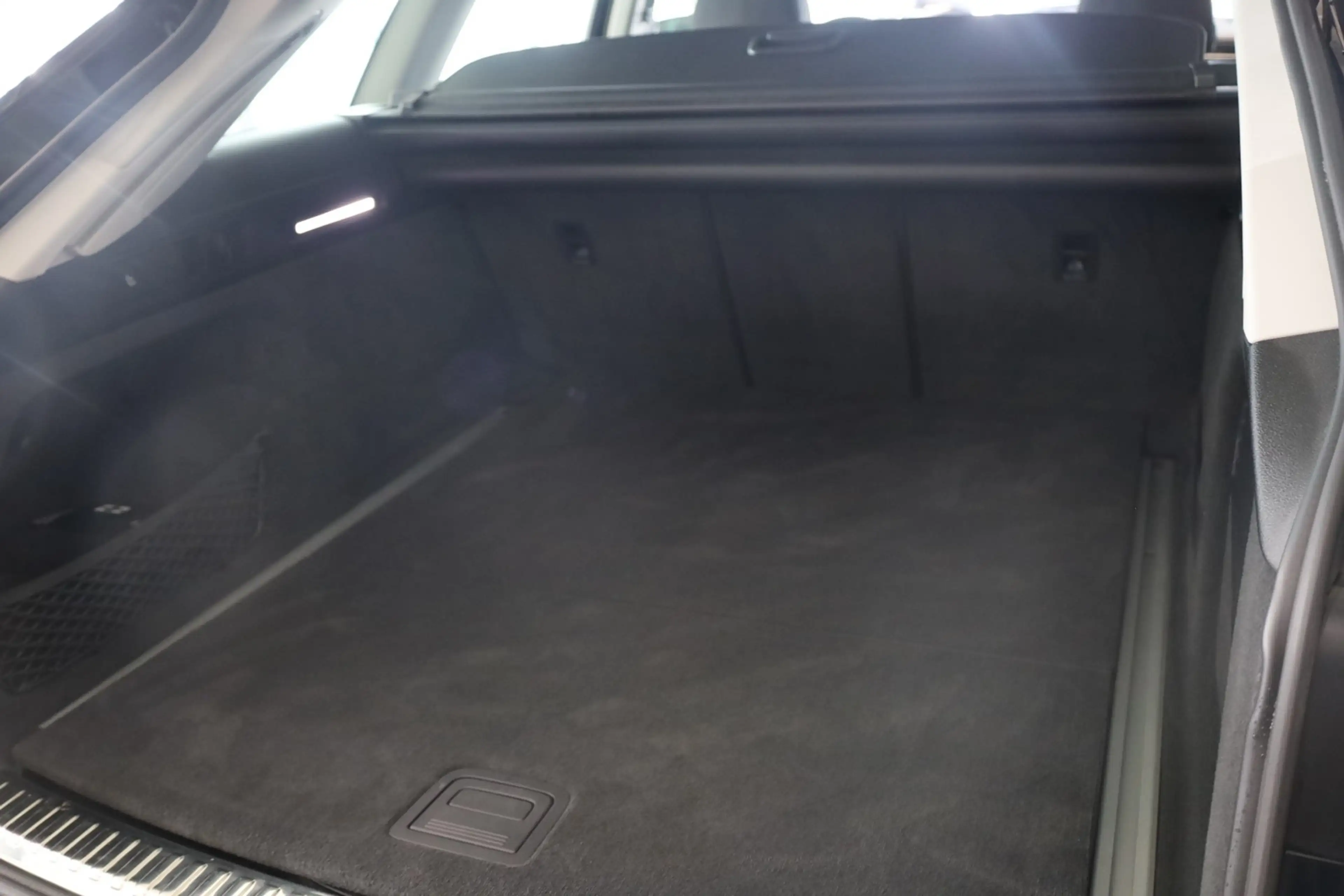 Audi A6 Avant 40 TDI quattro Standheizung — photo 42