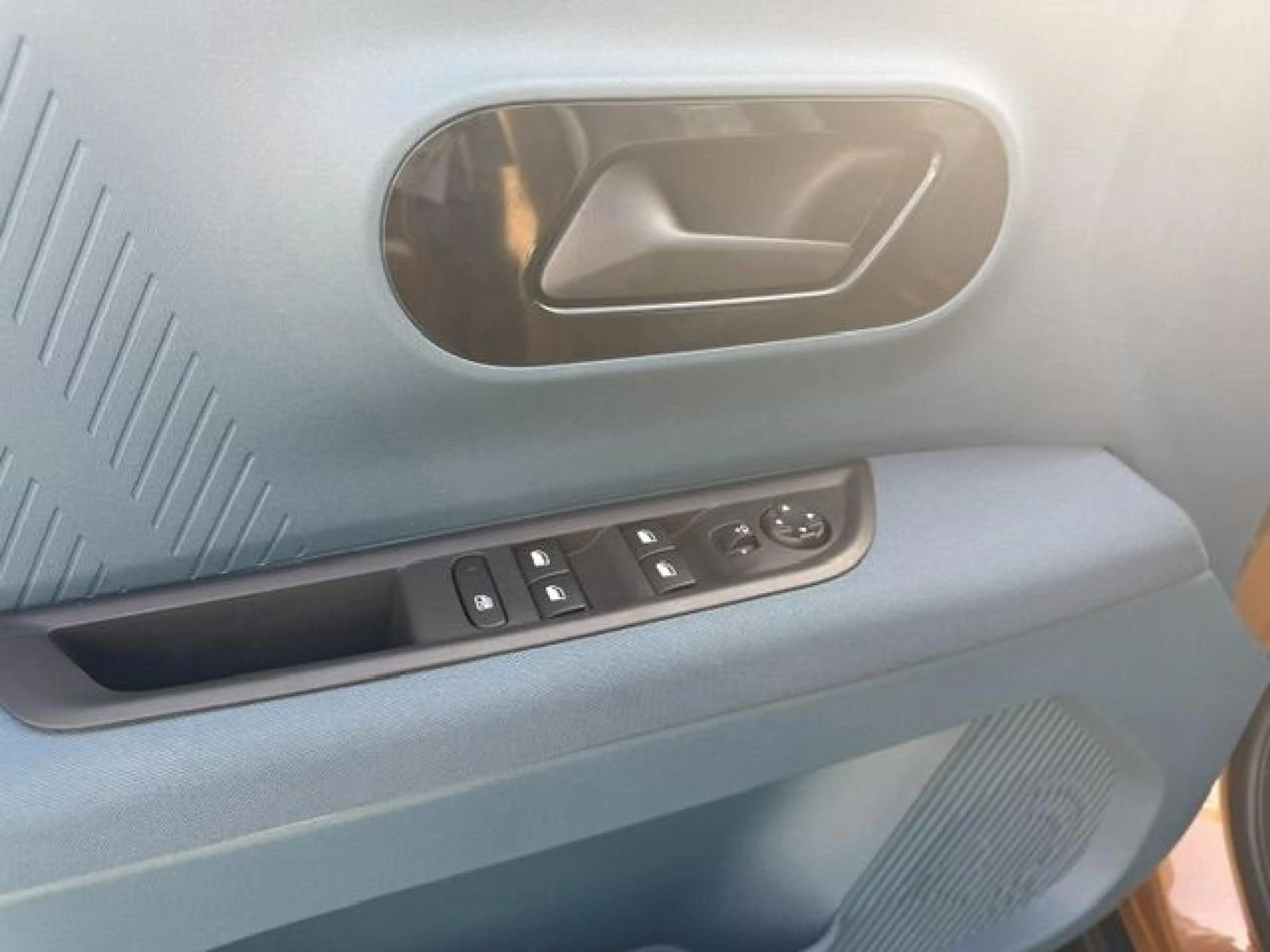 Fiat Grande Panda 1.2 Turbo 74 kW La Prima Benzina — photo 12