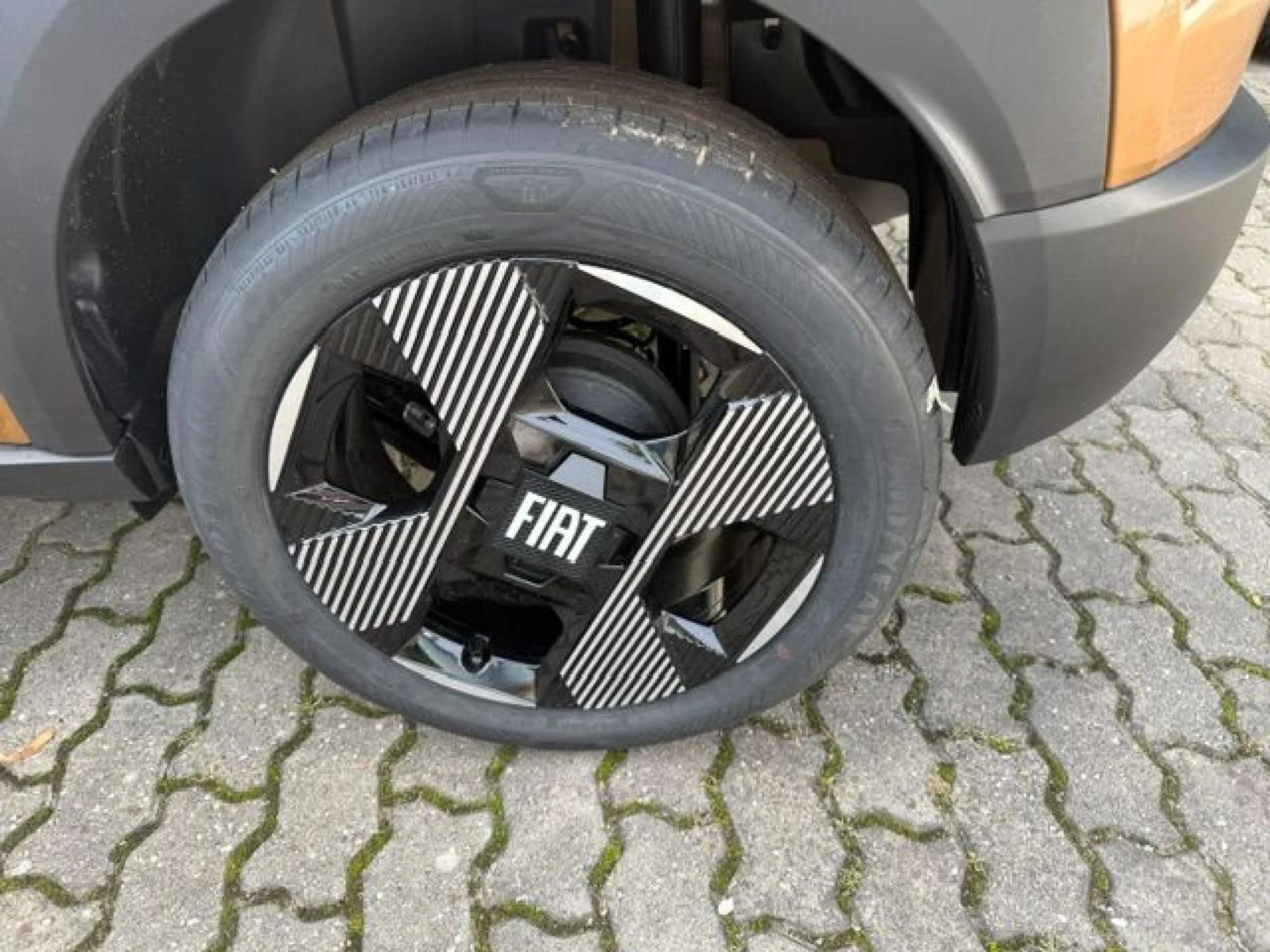 Fiat Grande Panda 1.2 Turbo 74 kW La Prima Benzina — photo 8