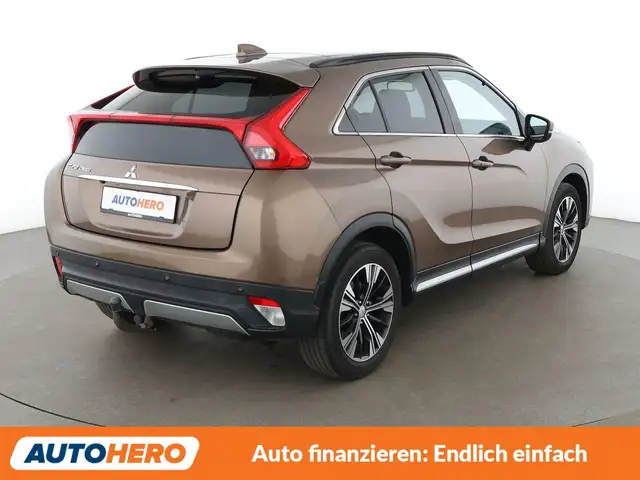 Mitsubishi Eclipse Cross view 6