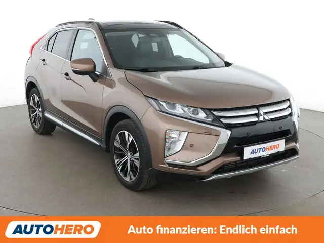 Mitsubishi Eclipse Cross view 8