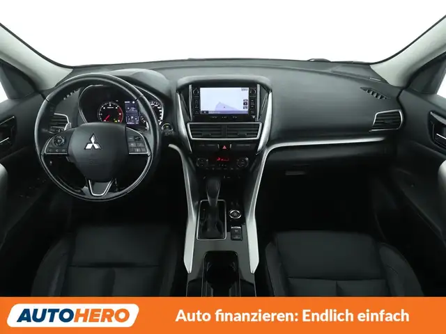 Mitsubishi Eclipse Cross view 12