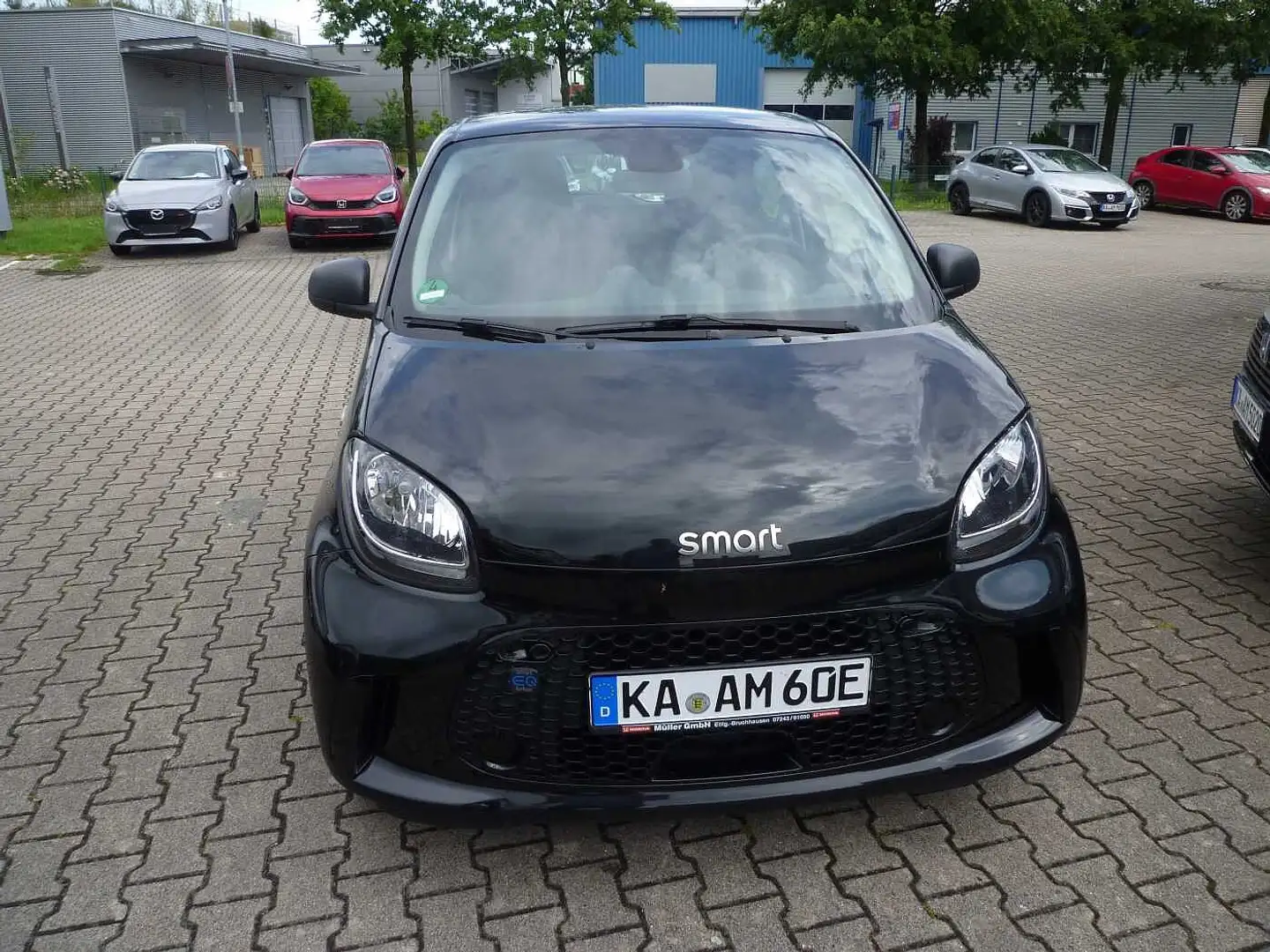 smart forFour electric drive smart EQ Noir - 2