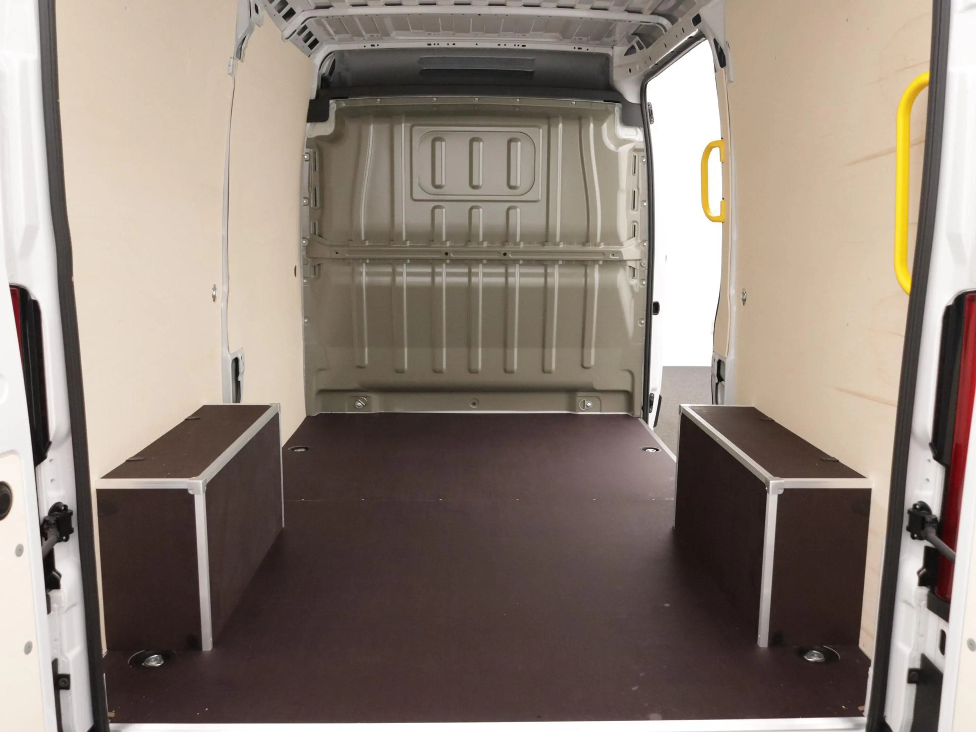 Opel Movano 2.2D 140 S&S L2H2 3.5t Zwaar HD all season banden — photo 11