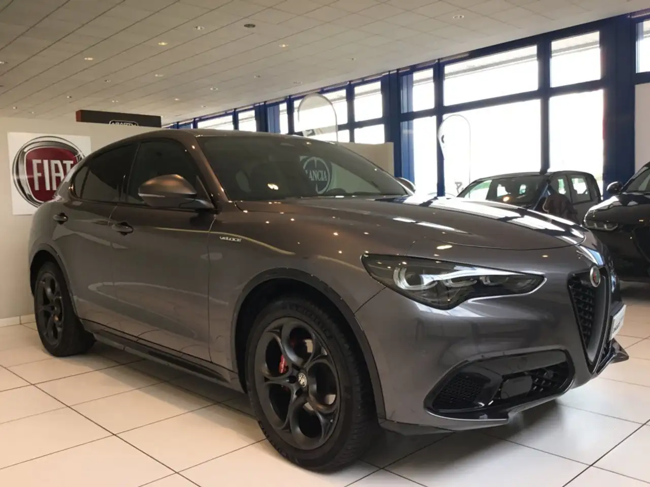 Alfa Romeo Stelvio 2025