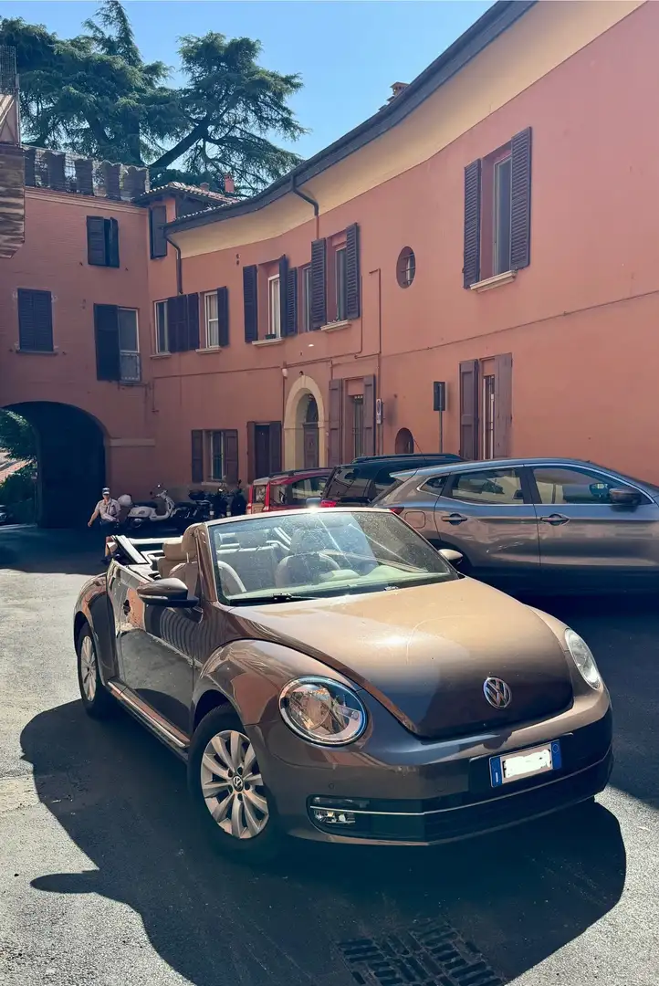 Volkswagen Maggiolino Maggiolino Cabrio Cabrio 2.0 tdi bm Design 110cv Bronzová - 1