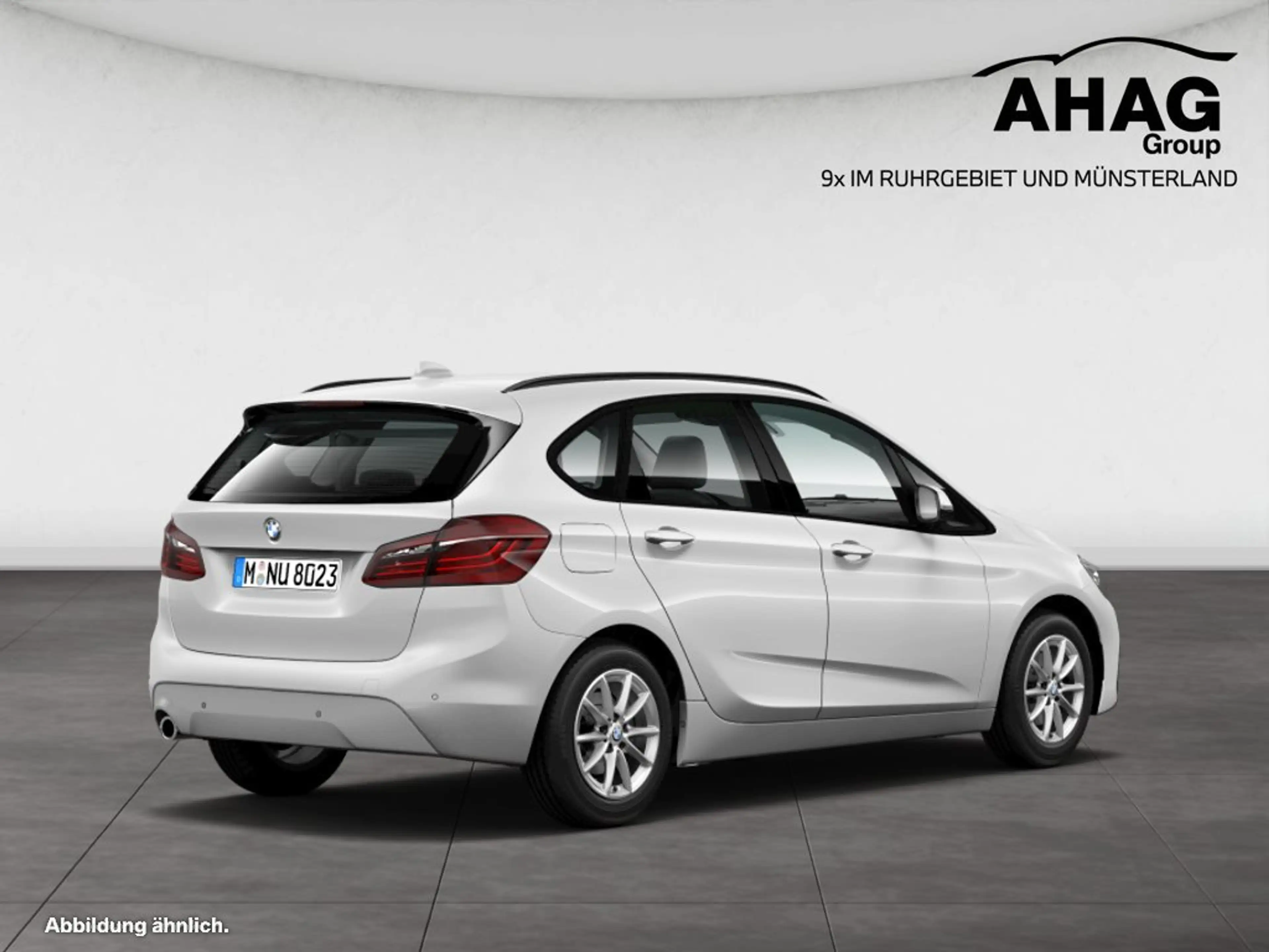 BMW 216 i Active Tourer — photo 2