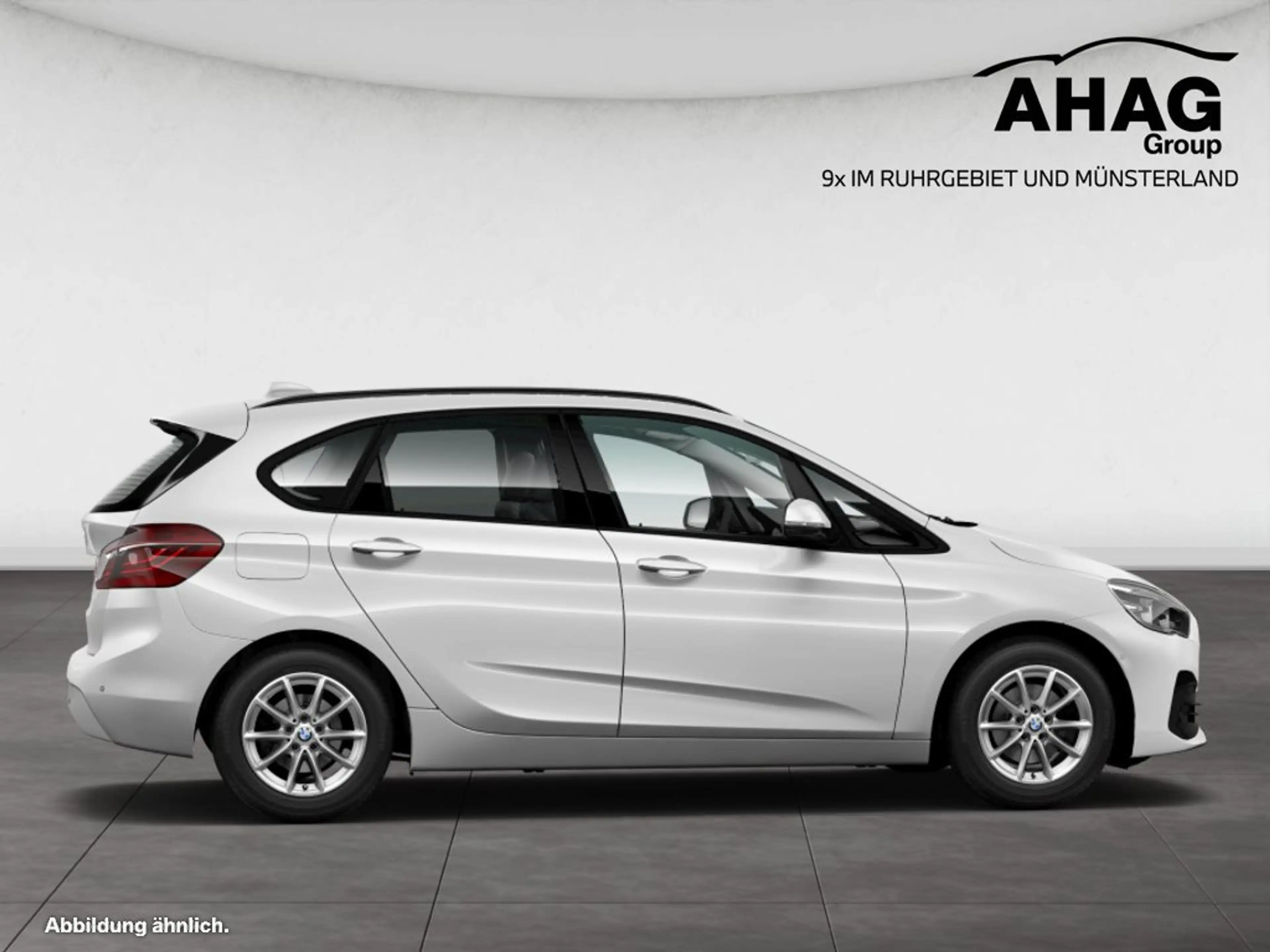 BMW 216 i Active Tourer — photo 8