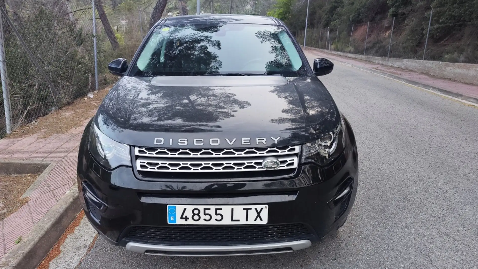Land Rover Discovery Sport 2.0SD4 HSE 4x4 Aut. 240 Fekete - 1