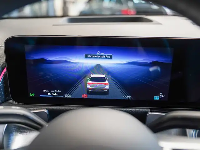 Mercedes-Benz Eqb view 15