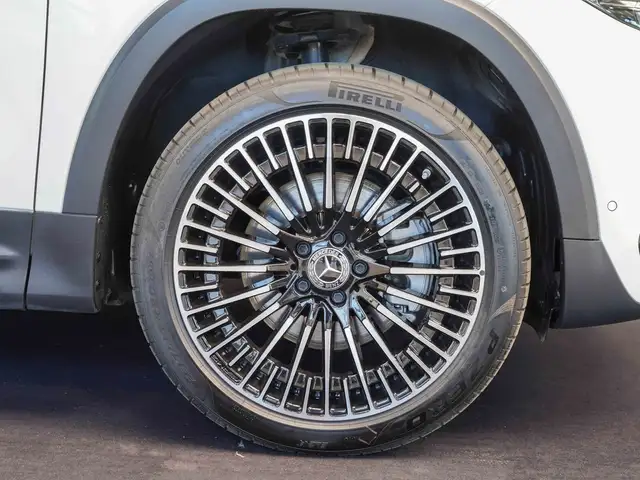 Mercedes-Benz Eqb view 2