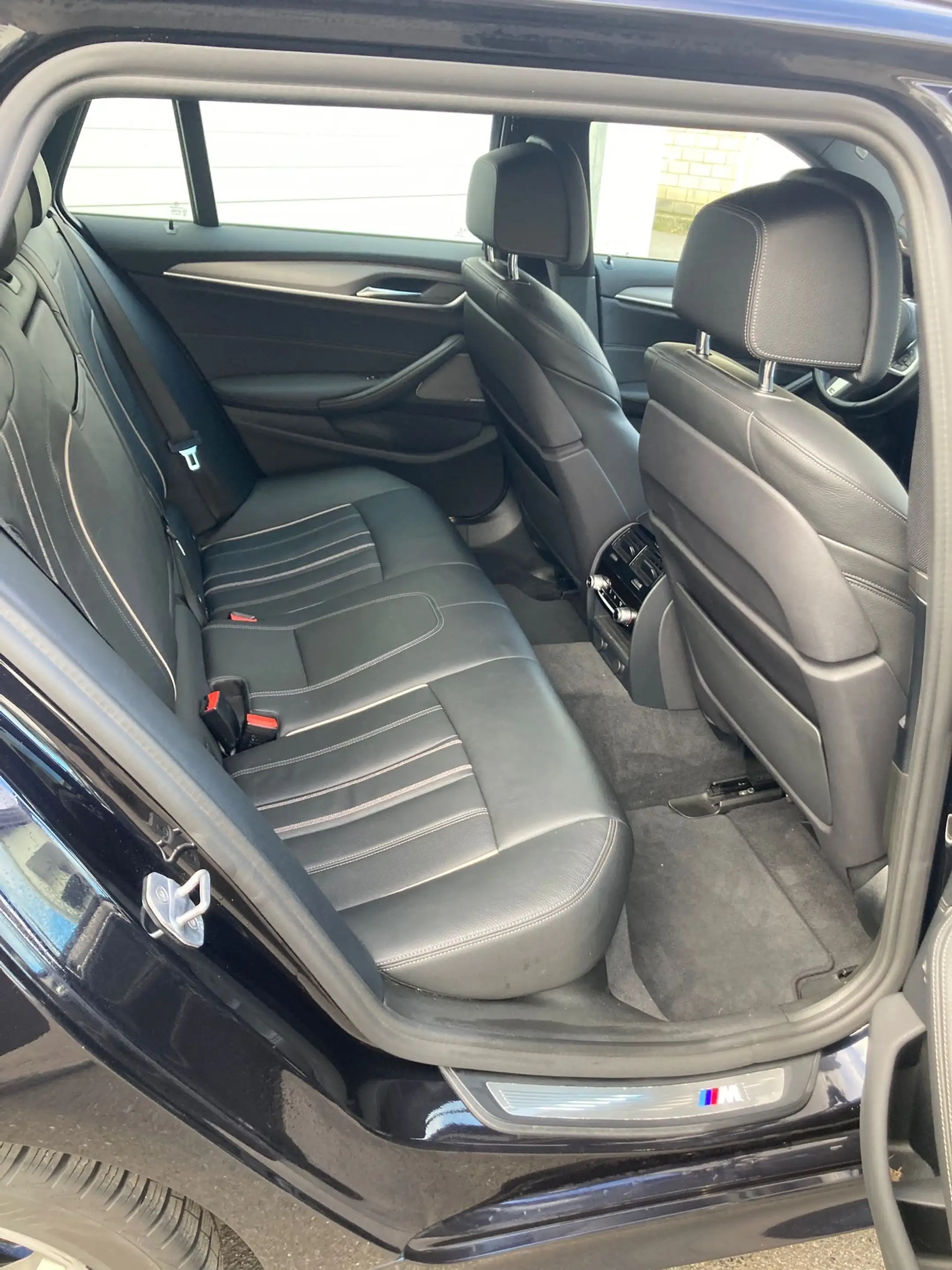 BMW M550 M550 d xDrive — photo 6