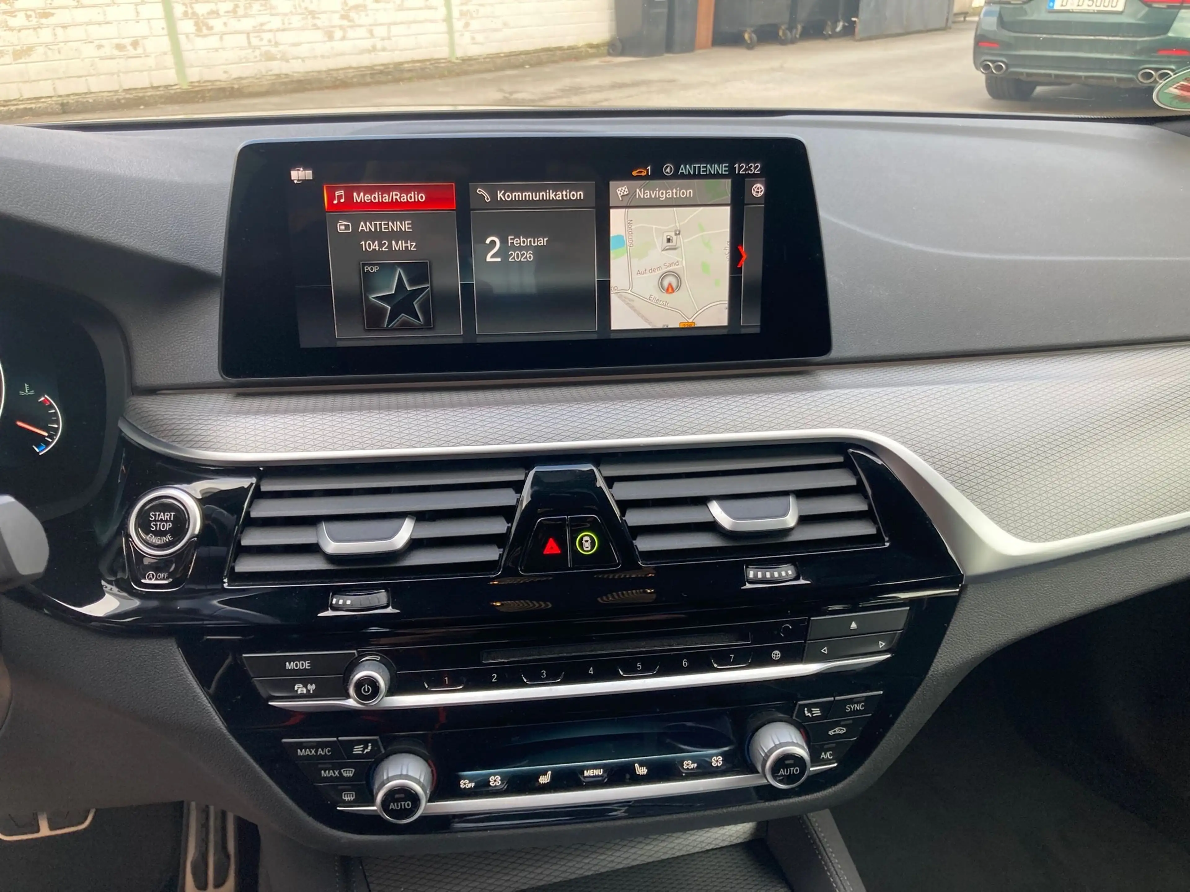BMW M550 M550 d xDrive — photo 14