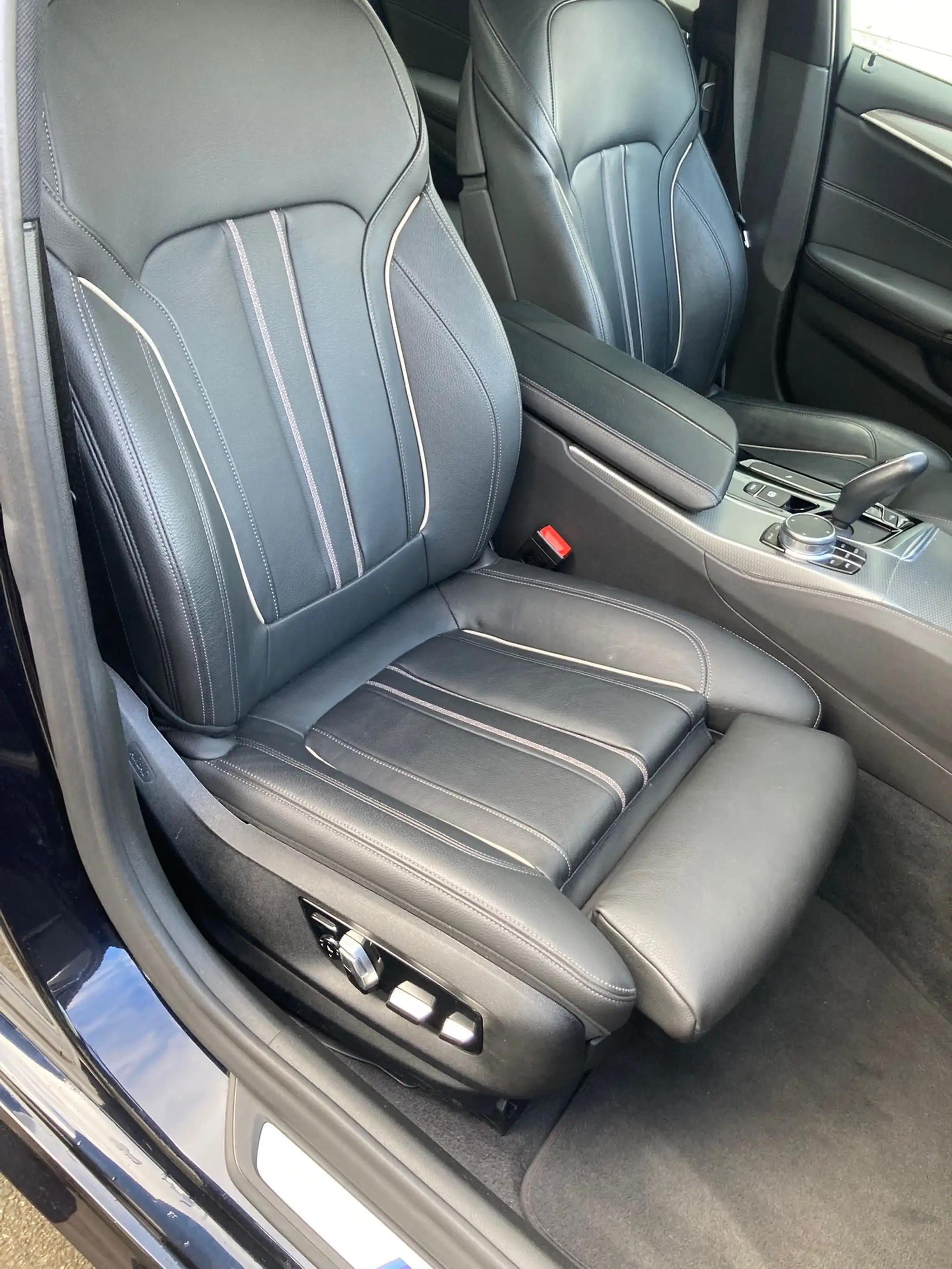 BMW M550 M550 d xDrive — photo 10
