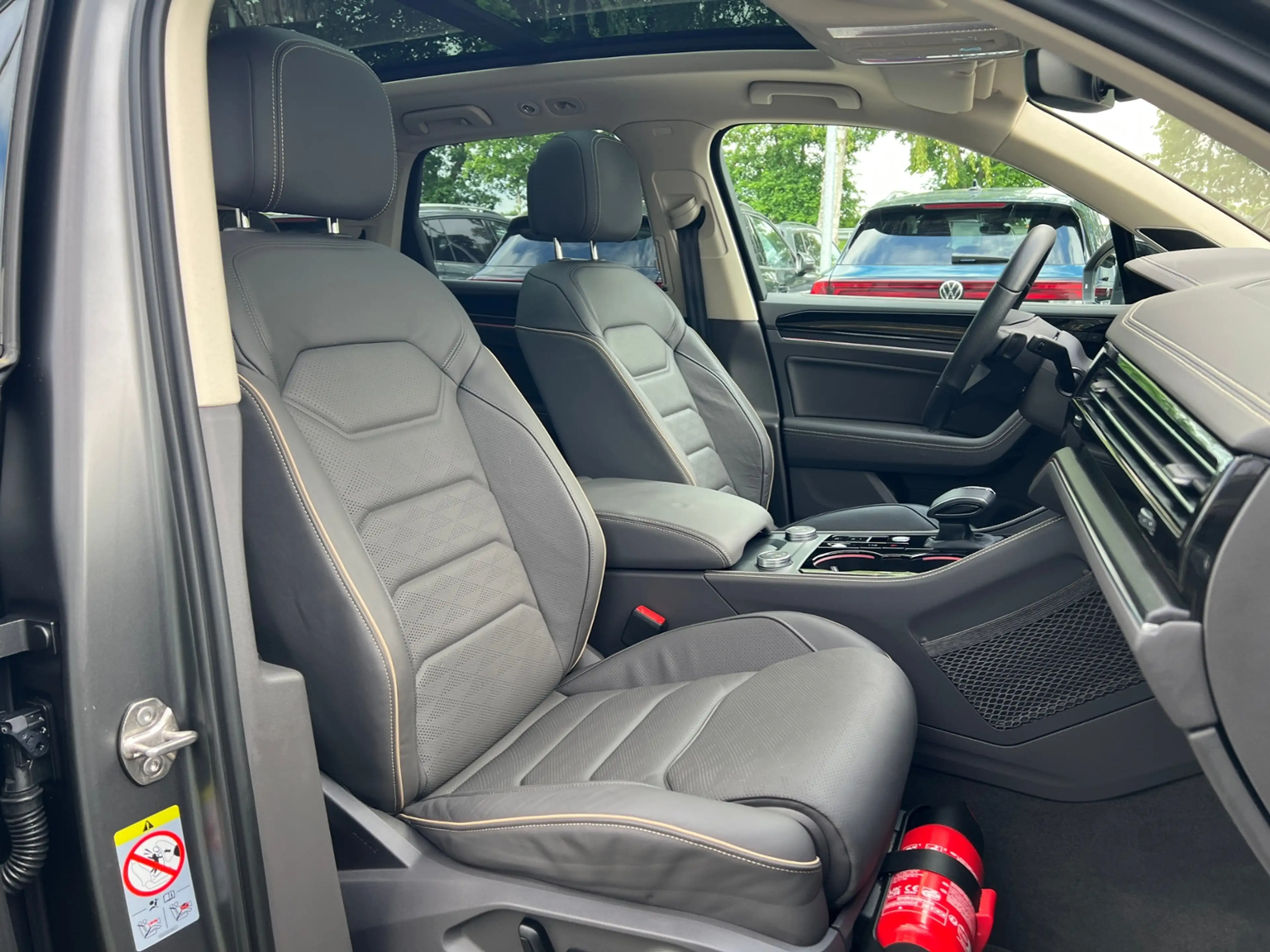 Volkswagen Touareg R-Line 3.0 TDI 4MOTION *AHK, BlackStyle, Dynfwg., — photo 10