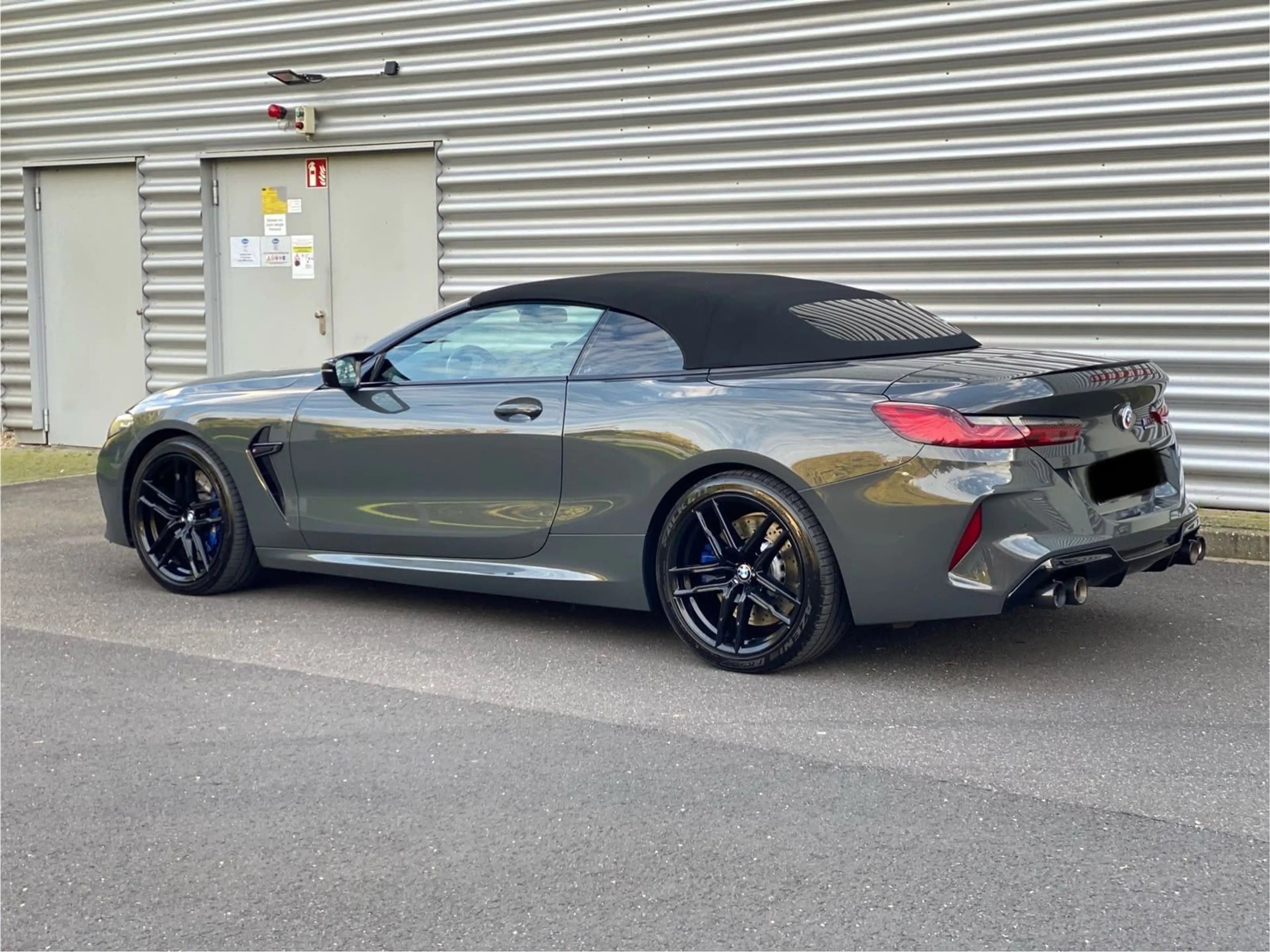 BMW M8 Competition xDrive Cabrio 750 PS — photo 6