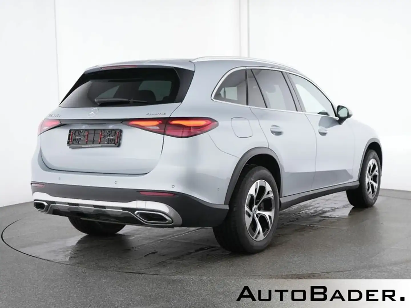 Mercedes-Benz GLC 300 GLC 300 e 4M AVANTGARDE Advanced+ AHK RFK Memory Silber - 2