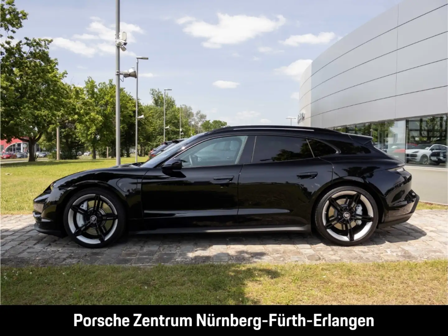 Porsche Taycan Sport Turismo PSCB SportChrono Luftfederung Schwarz - 2