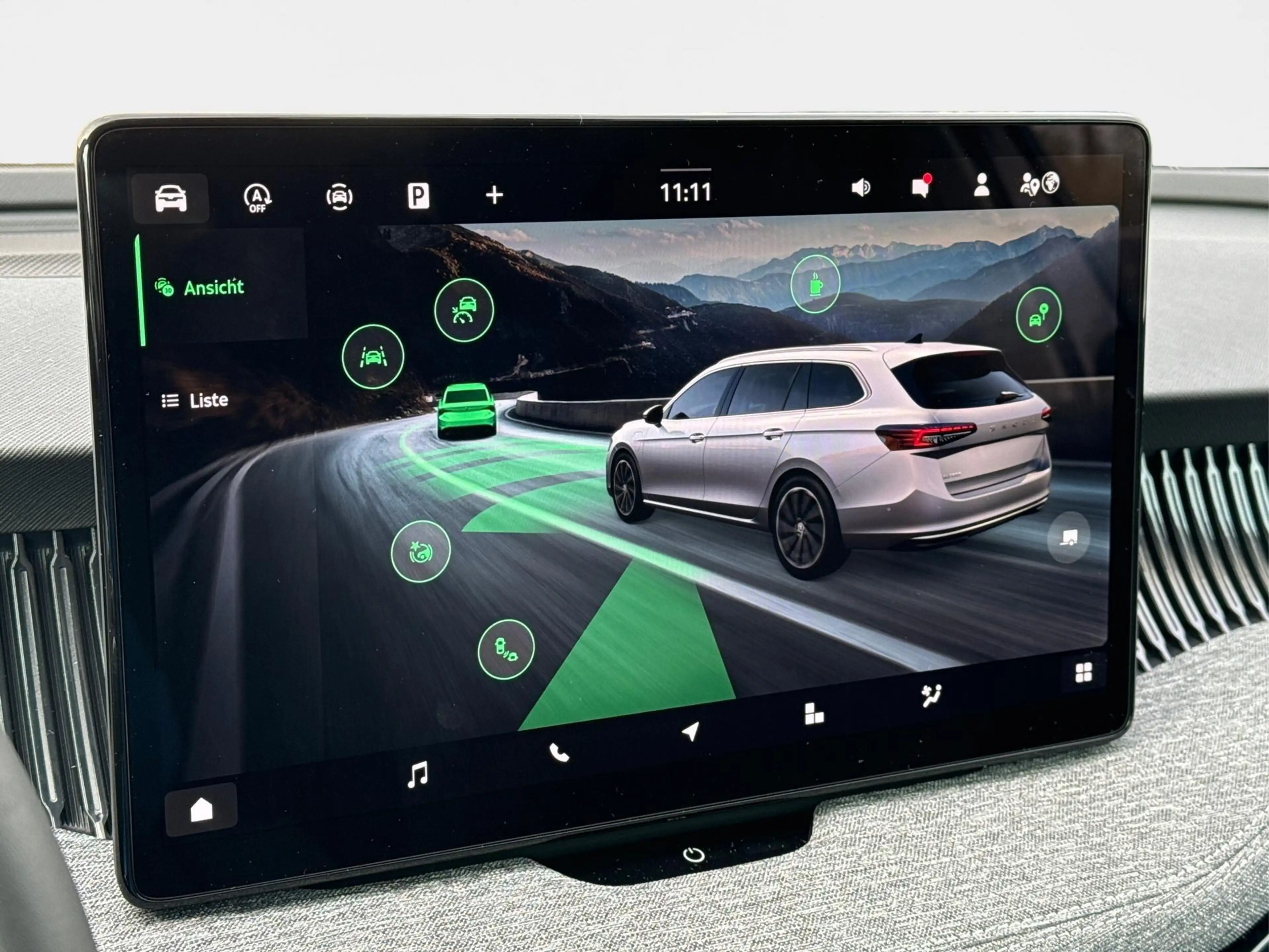 Skoda Superb Combi Selection DSG+4WD+AHK+NAVI+EL. HECKKL.+SH... — photo 25
