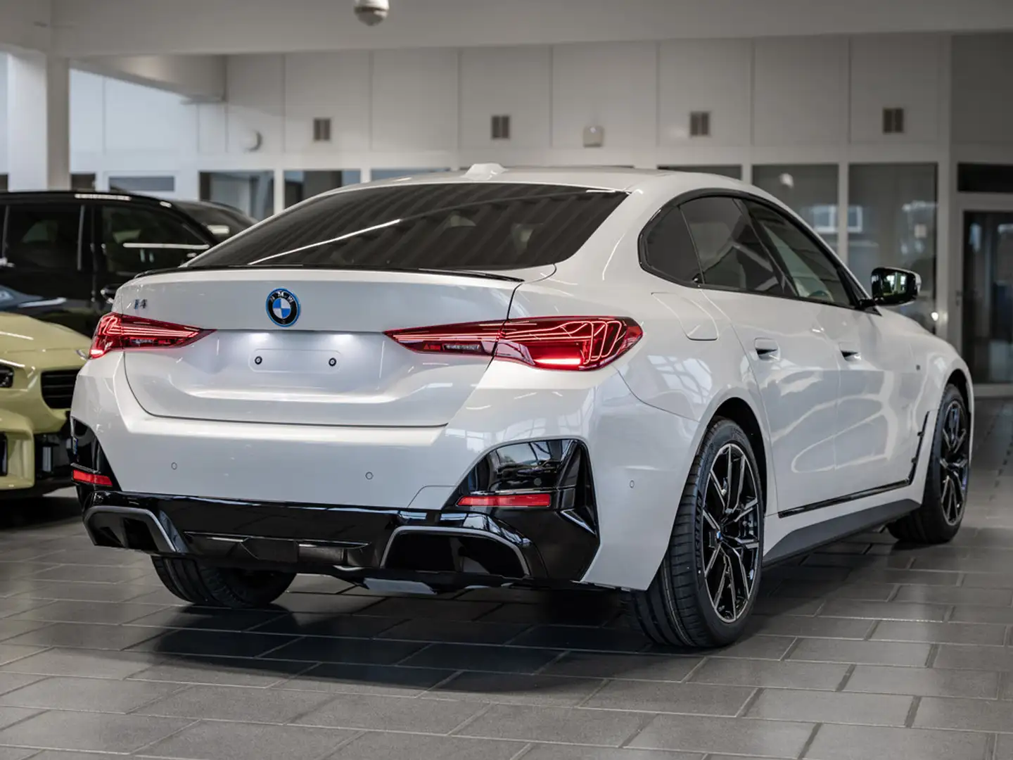 BMW i4 eDrive 40 Gran Coupe M-Sport Pro FACEL. Blanco - 2