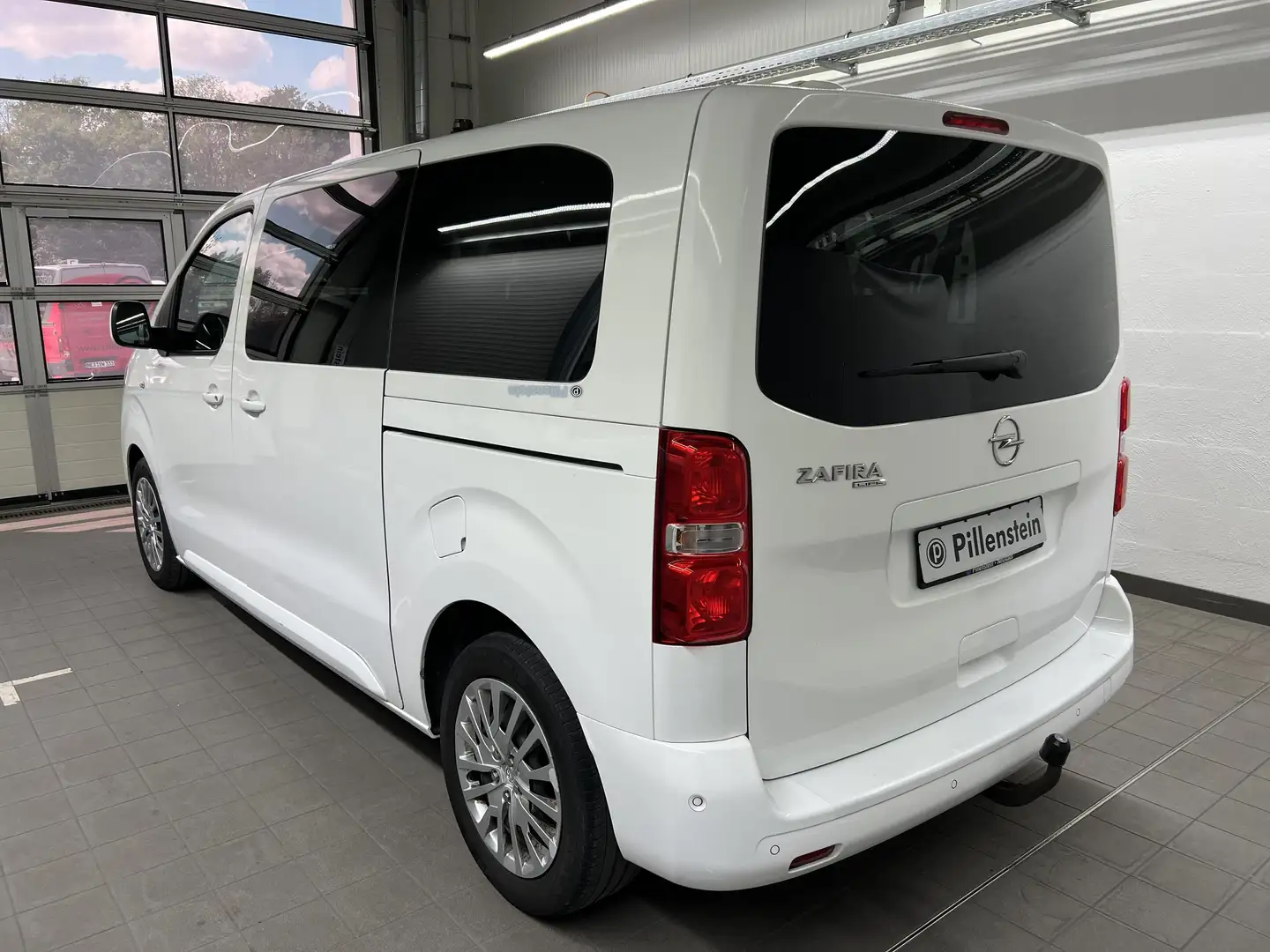 Opel Zafira Life 2.0 D SELECTION AHK+SHZ+PDC+8-SITZER Weiß - 2