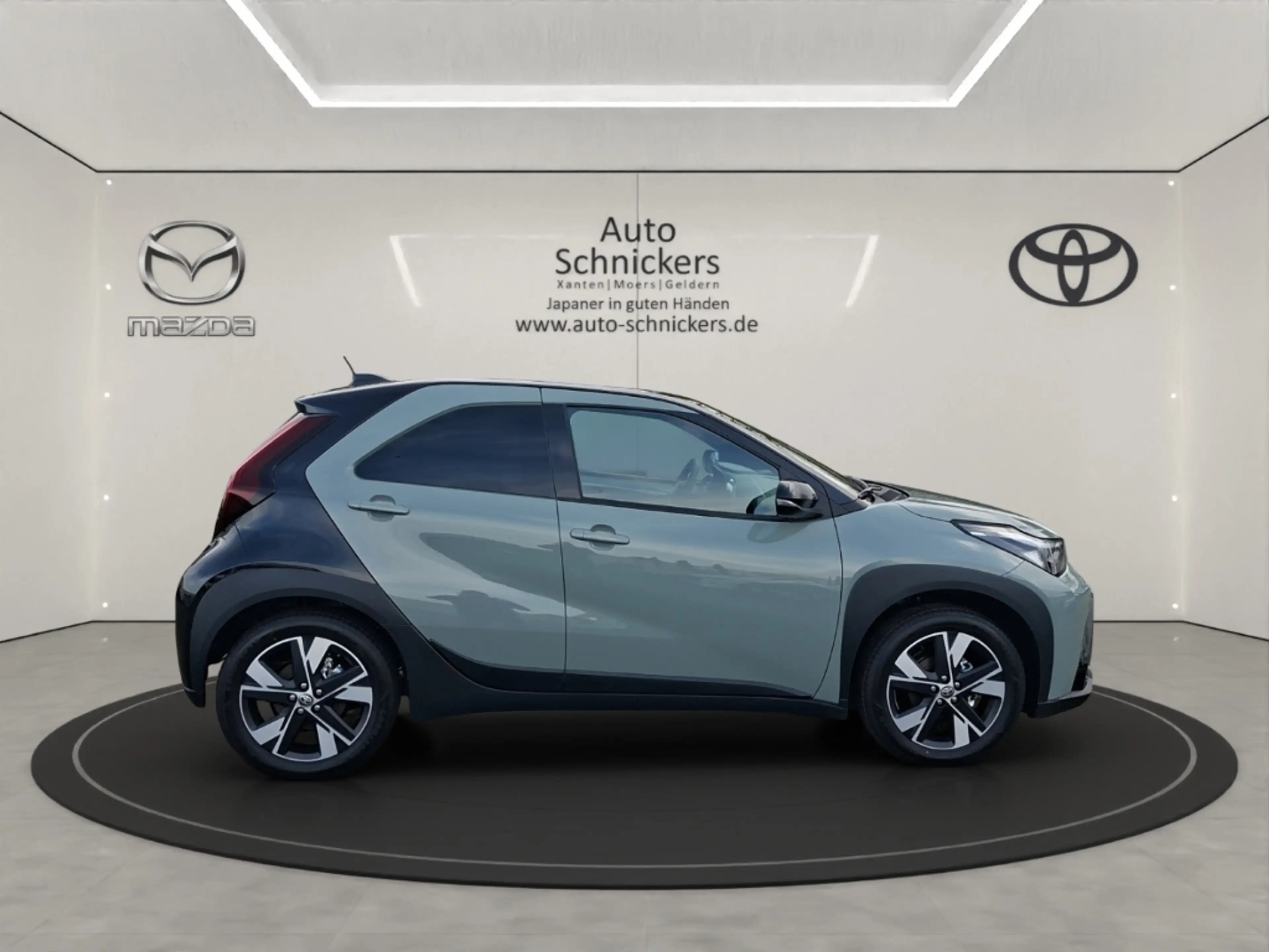 Toyota Aygo X TEAMPLAYER+HYBRID+TEC-PAKET+PDC+SOFORT — photo 6