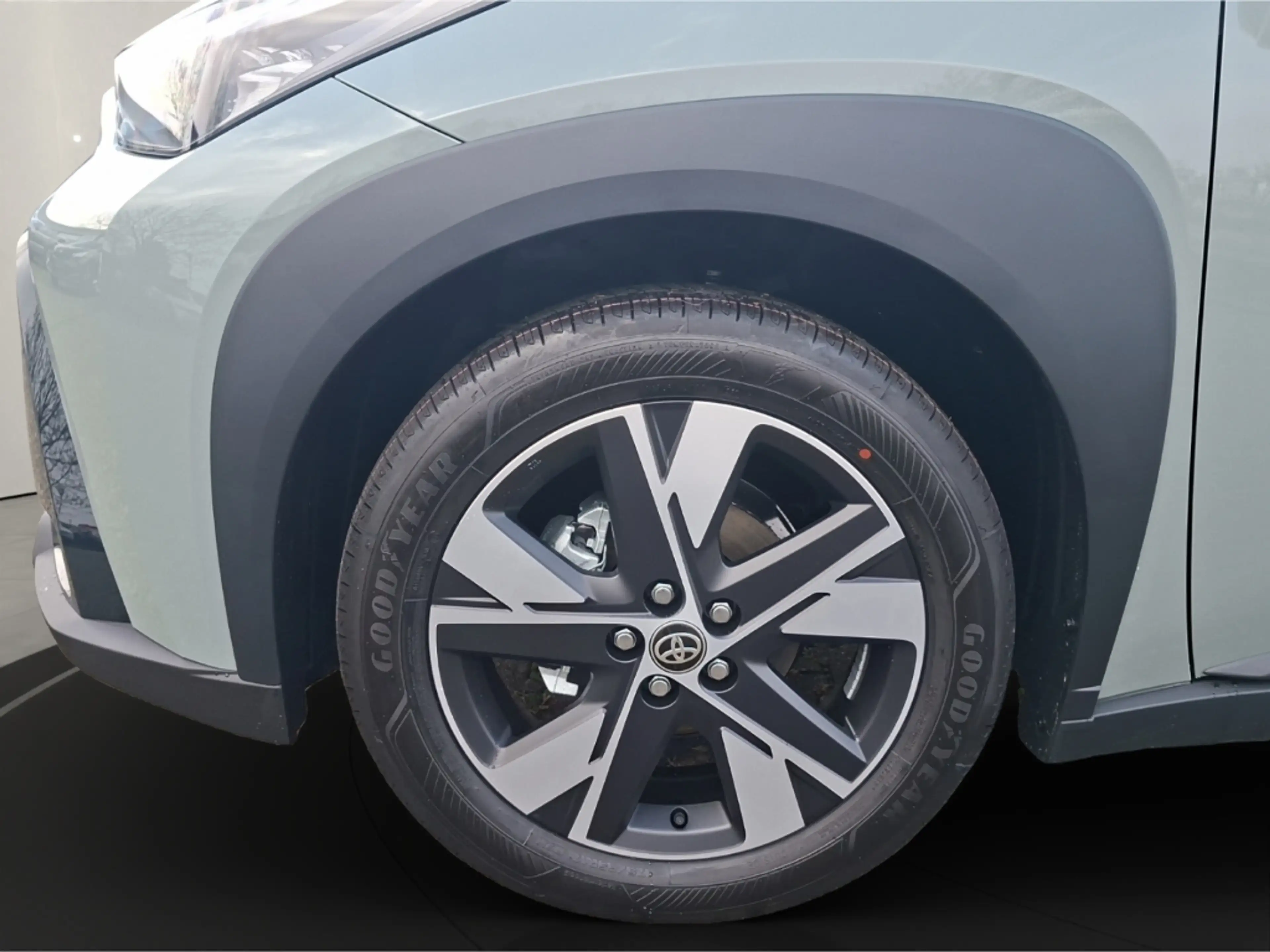 Toyota Aygo X TEAMPLAYER+HYBRID+TEC-PAKET+PDC+SOFORT — photo 9