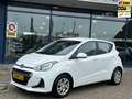 Hyundai i10 1.0i Comfort Navi Cruise Airco Park.Sens App-Conne Weiß - thumbnail 1