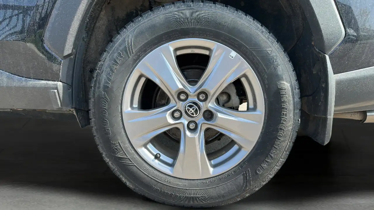 Toyota RAV 4 снимка Toyota RAV 4