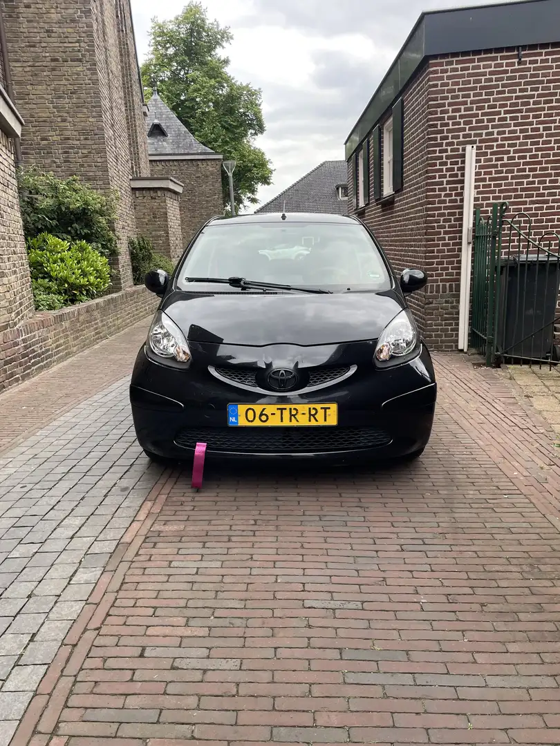 Toyota Aygo 1.0-12V + Zwart - 1