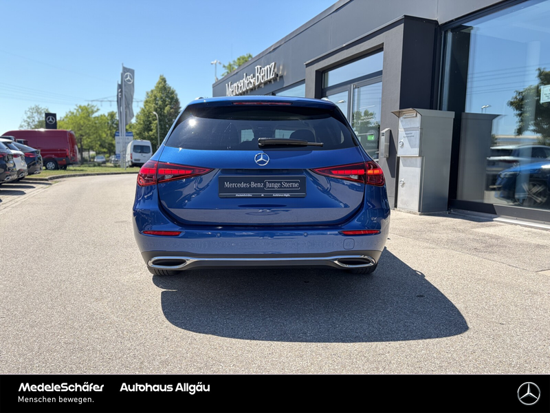Mercedes-Benz C 220 C 220 d T 4M Avantgarde Distr Digital Kam Ambi LED — photo 11