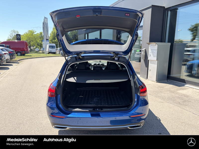 Mercedes-Benz C 220 C 220 d T 4M Avantgarde Distr Digital Kam Ambi LED — photo 13
