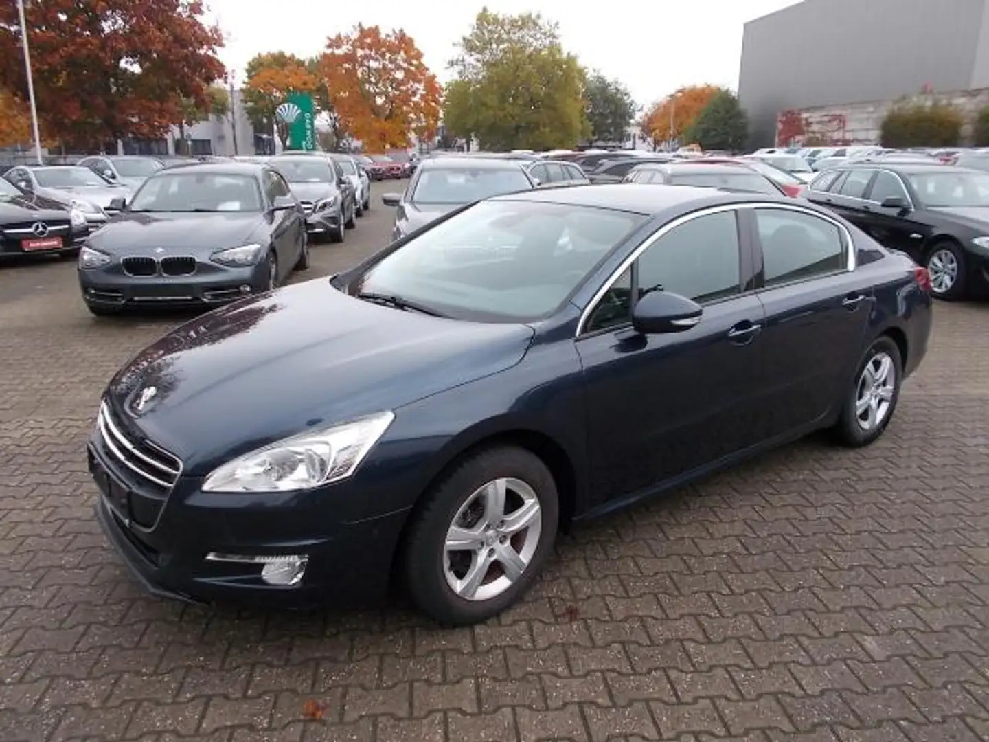 Peugeot 508 Allure 1.6THP, AHK, Navi, Klimaut. Blau - 1