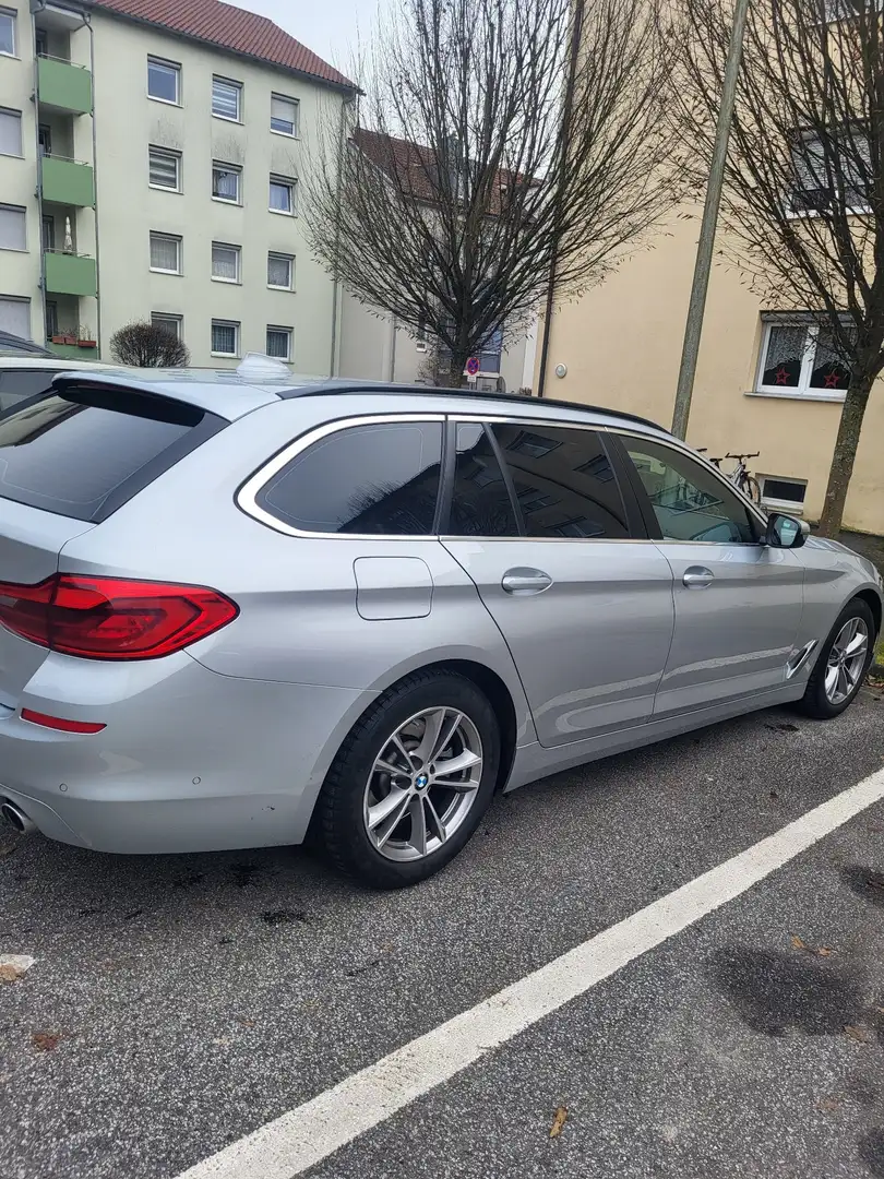 BMW 525 525d Touring Aut. Sport Line - 1