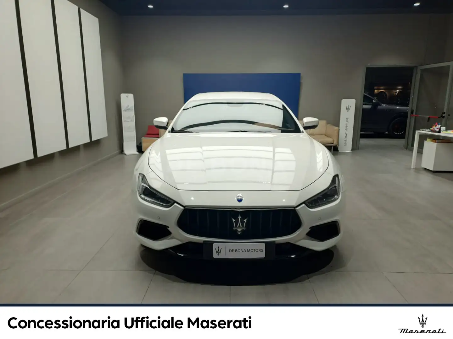 Maserati Ghibli V6 430 CV Q4 Gransport Bianco - 2