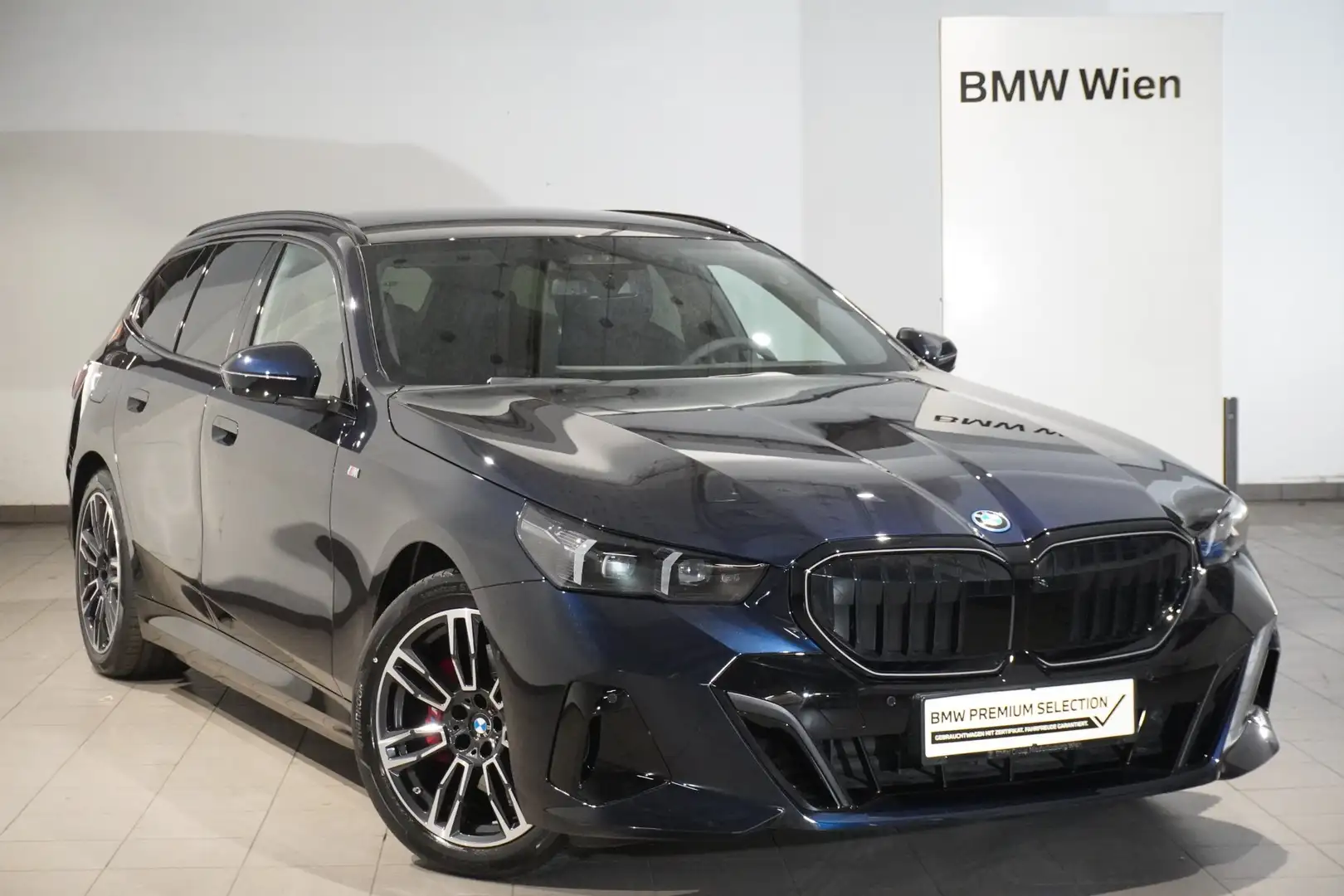 BMW 530 530e xDrive Schwarz - 1